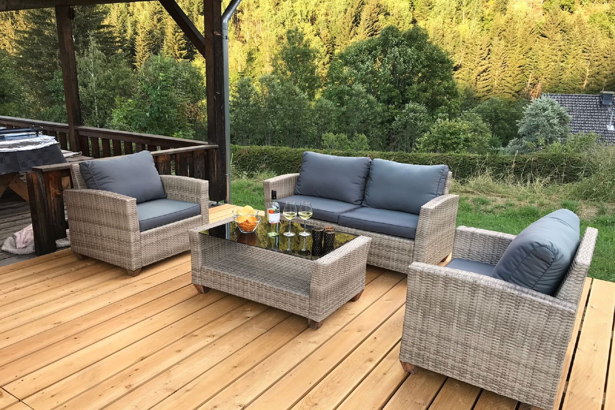 Ground floor: (Living room(TV(cable, satellite), fireplace), open kitchen(hob(4 ring stoves, ceramic), electric kettle, toaster, coffee machine(filter), oven, dishwasher, fridge-freezer, dishes and cutlery(Bowls, chopsticks, plates, cups, etc.)), bathroom(shower, washbasin, toilet, hairdryer), Internet access)\n\nOn the 1st floor: (bedroom(double bed), bedroom(double bed), bedroom(single bed, single bed), bedroom(single bed, single bed), bathroom(bathtub with shower, washbasin, toilet))\n\nski storage(ski boot heaters), carport, tumble dryer, cot, infrared sauna, washing machine, heating(central), terrace(roofed), garden, garden furniture, 2x parking, children\'s bed, high chair, drying cabinet