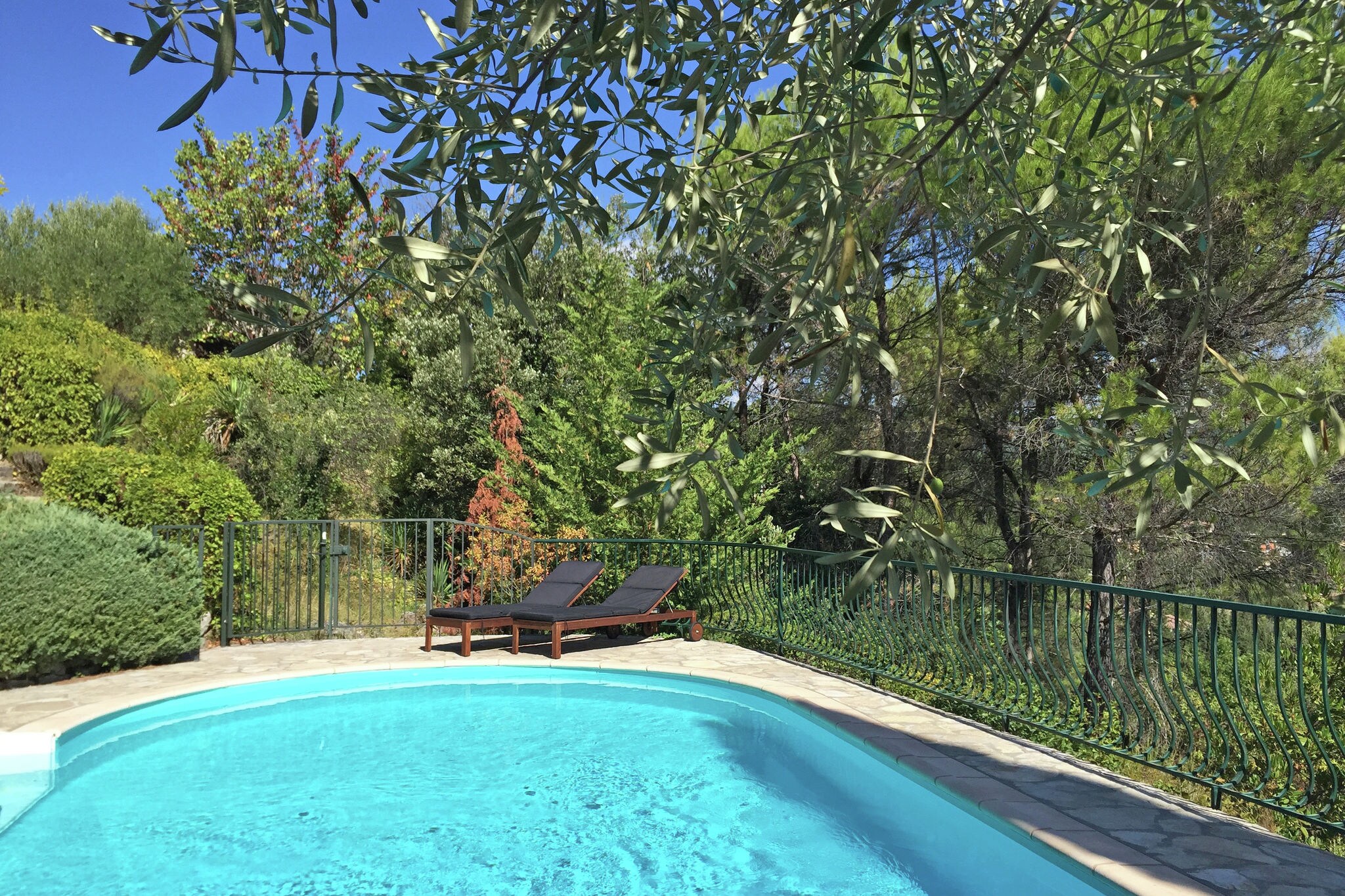 Ruime villa in Flayosc met privézwembad