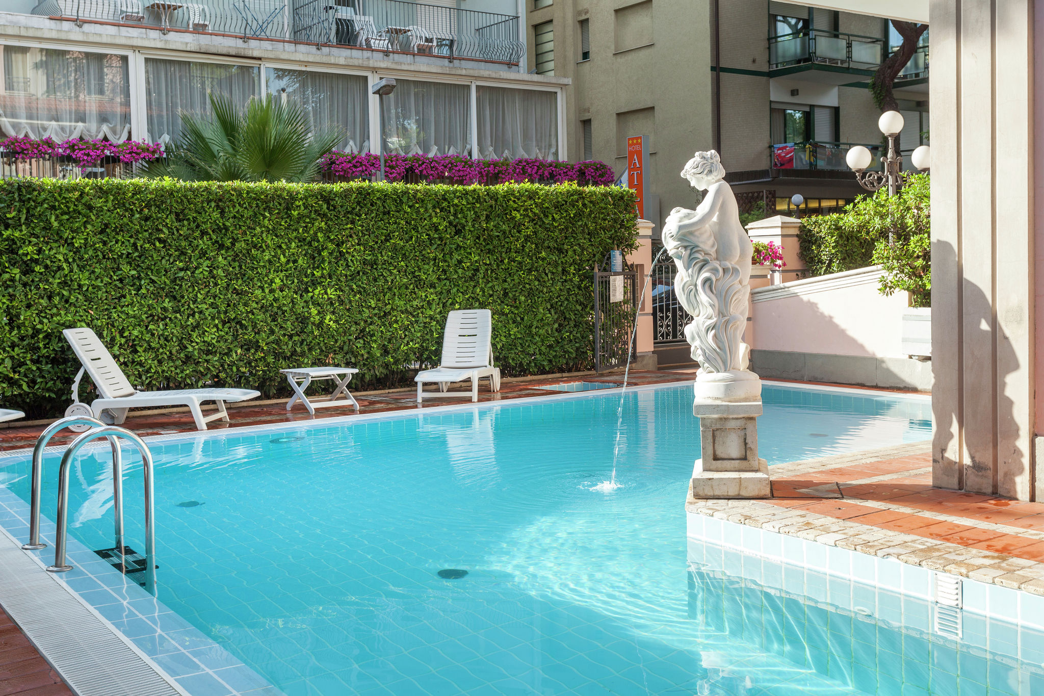 Vredig appartement in Riccione met een zwembad