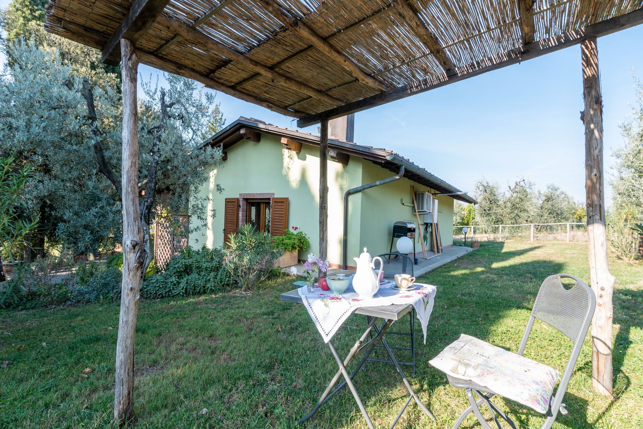 Modernes Ferienhaus in Arezzo, Toskana mit Garten