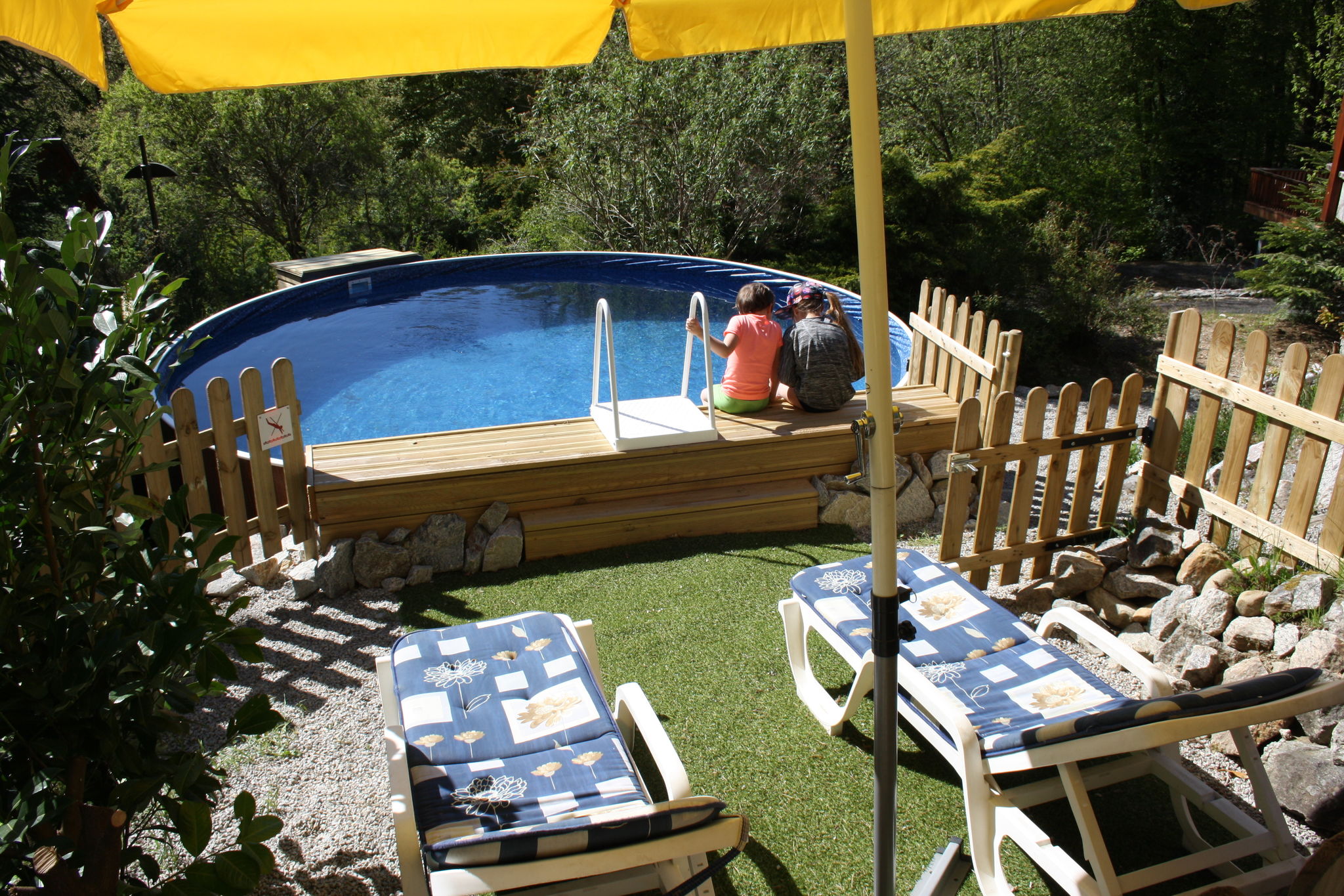 Joli chalet à Beaulieu, France, avec piscine privée