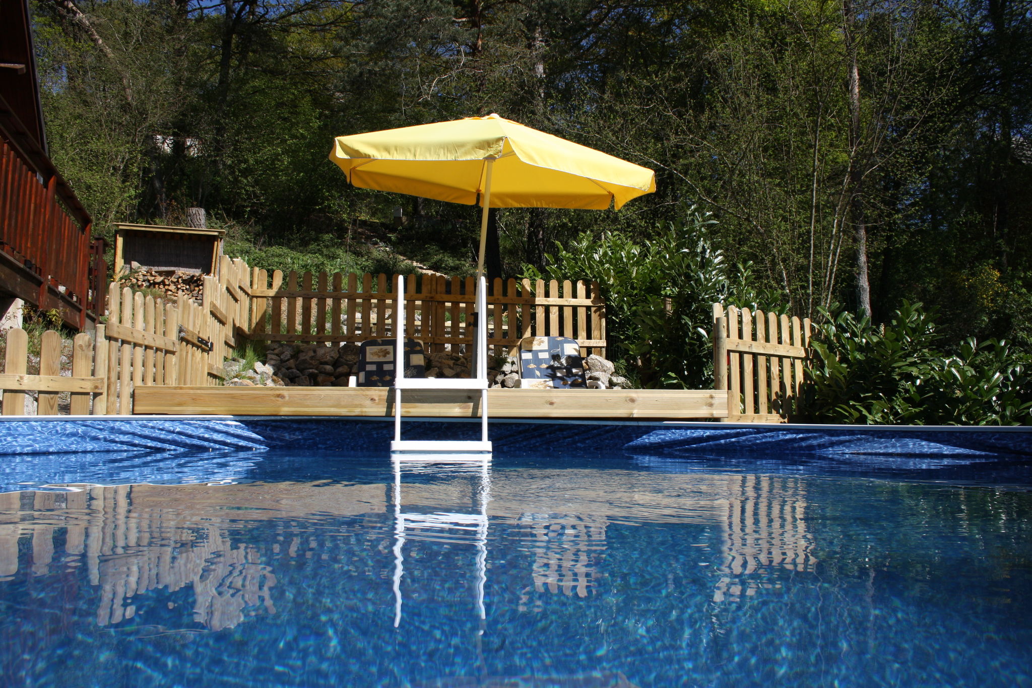 Joli chalet à Beaulieu, France, avec piscine privée