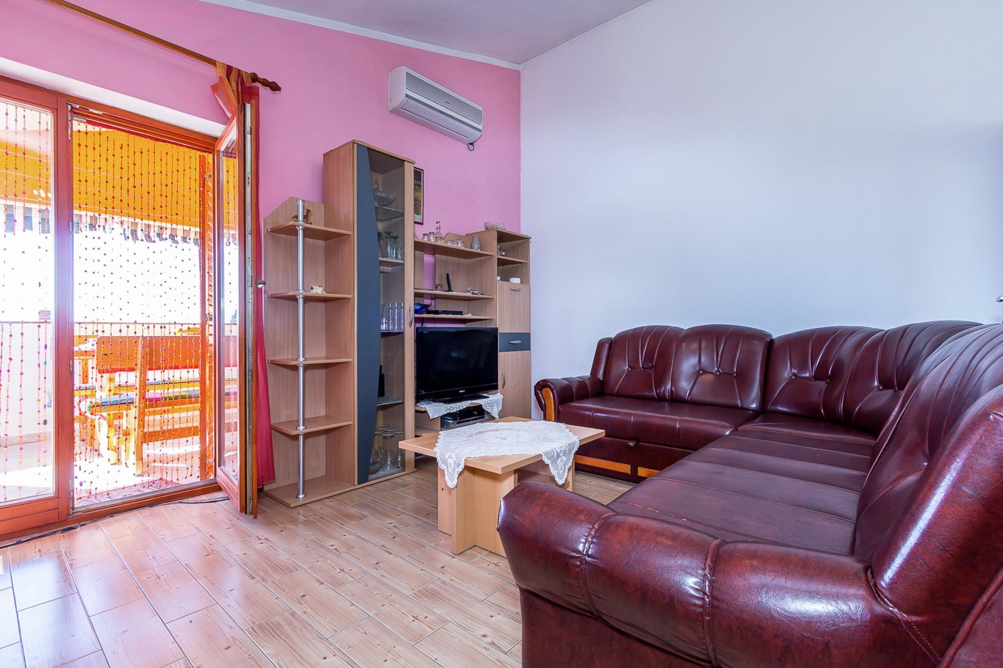 Located in Galiana far away from the city noise lies this serene 6-bedroom holiday home. It is ideal for a group of 12 people and has a private swimming pool and air conditioning.



The beach is just 5 km away and is great to spend a day surfing, sun bathing, or swimming. You can buy your daily essentials from the nearby supermarket (400 m) and if you are in a mood to truth local cuisine, just head 3 km for some great restaurants awaits you there.



The open kitchen is fully equipped to make cooking easy. You can make some hot coffee using the coffee machine and relax in the living room.  The living room on the first floor has a fireplace to keep you cozy. The house is also air conditioned. Evenings are fun here with the kids enjoying the play equipment in the garden and you preparing the barbecue. Your vehicles can be parked safely.



Public transport is available at 400 m.