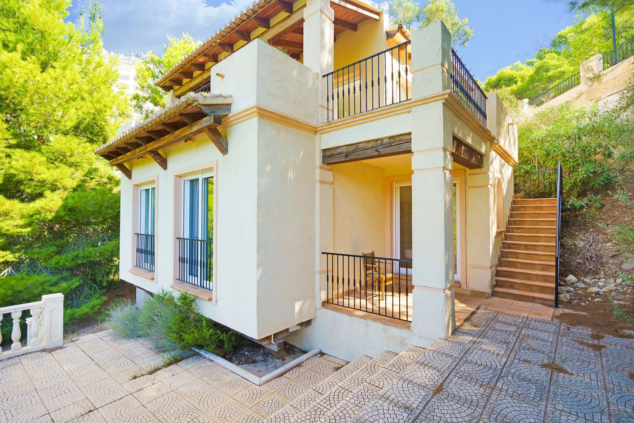 Detached villa in Altea Hills with large shared pool