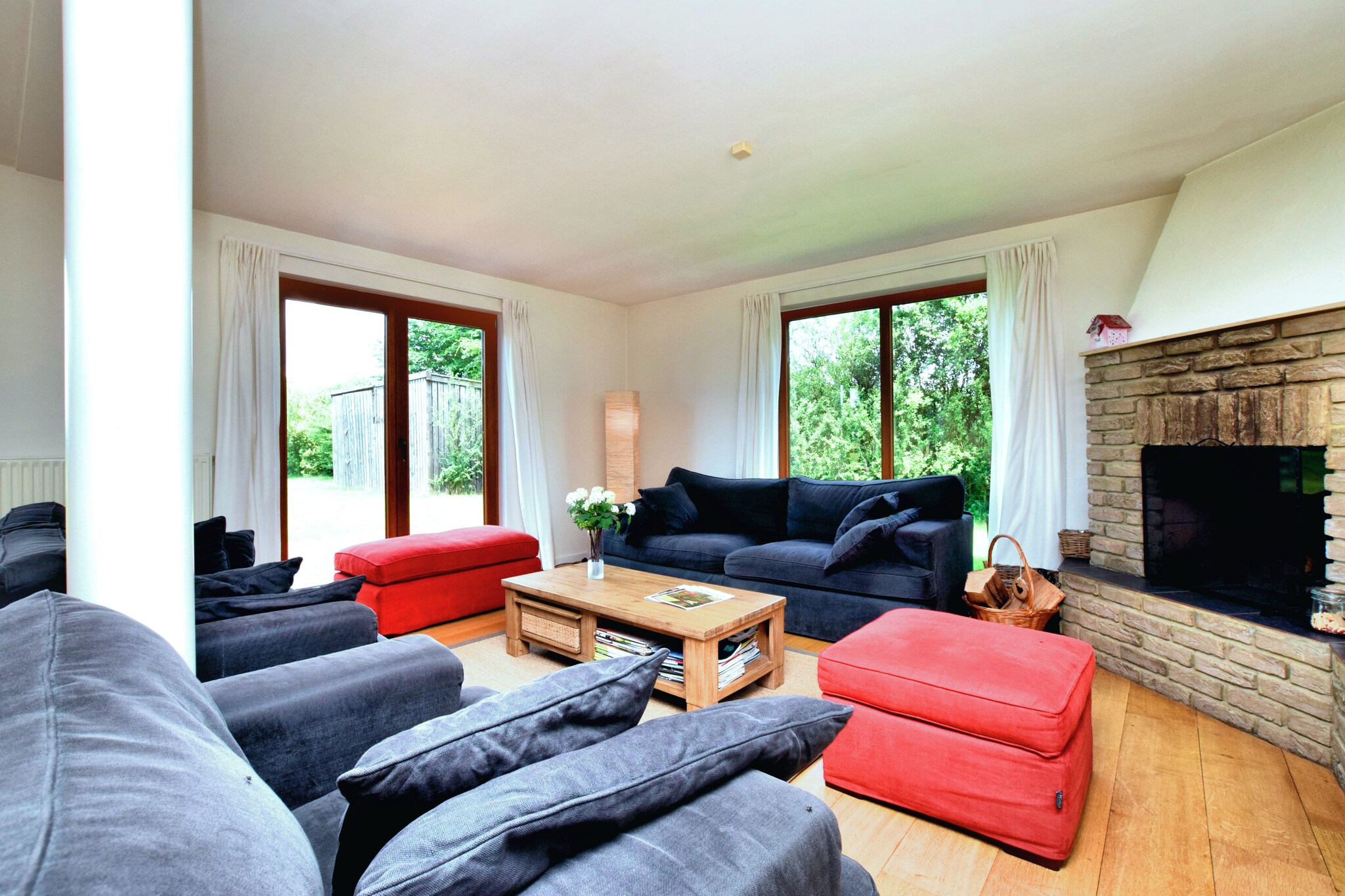 Vakantiehuis Mont max. 8 personen 4 slaapkamers #2