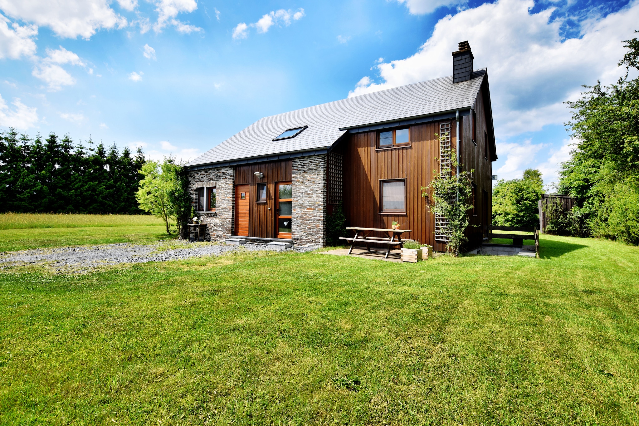 Vakantiehuis Mont max. 8 personen 4 slaapkamers #1
