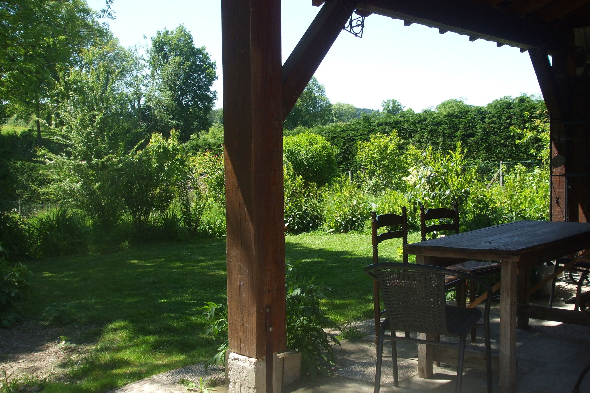 Belle maison de vacances avec jardin à Pionsat, Auvergne