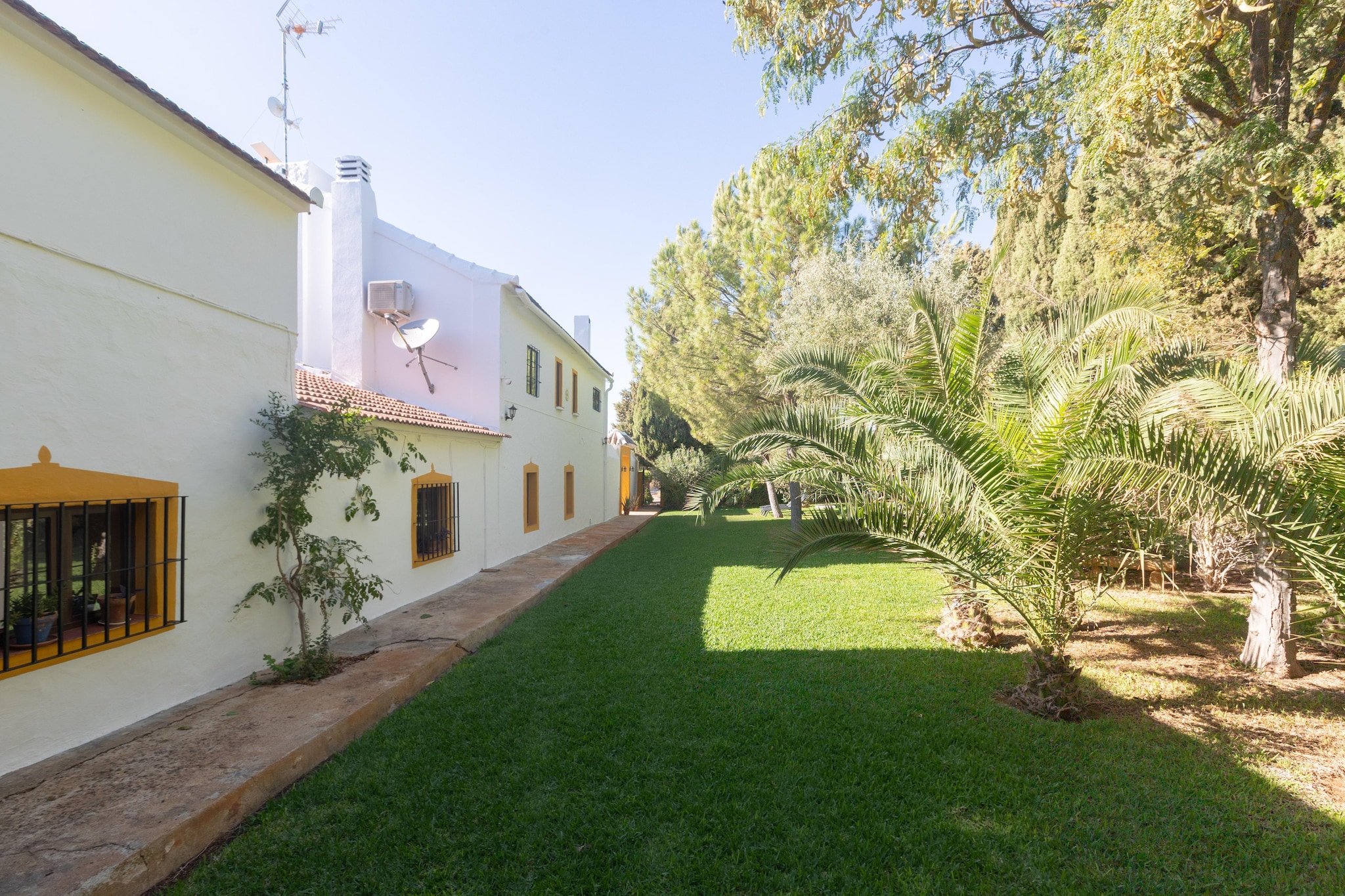 Casería San José - Jardins en été
