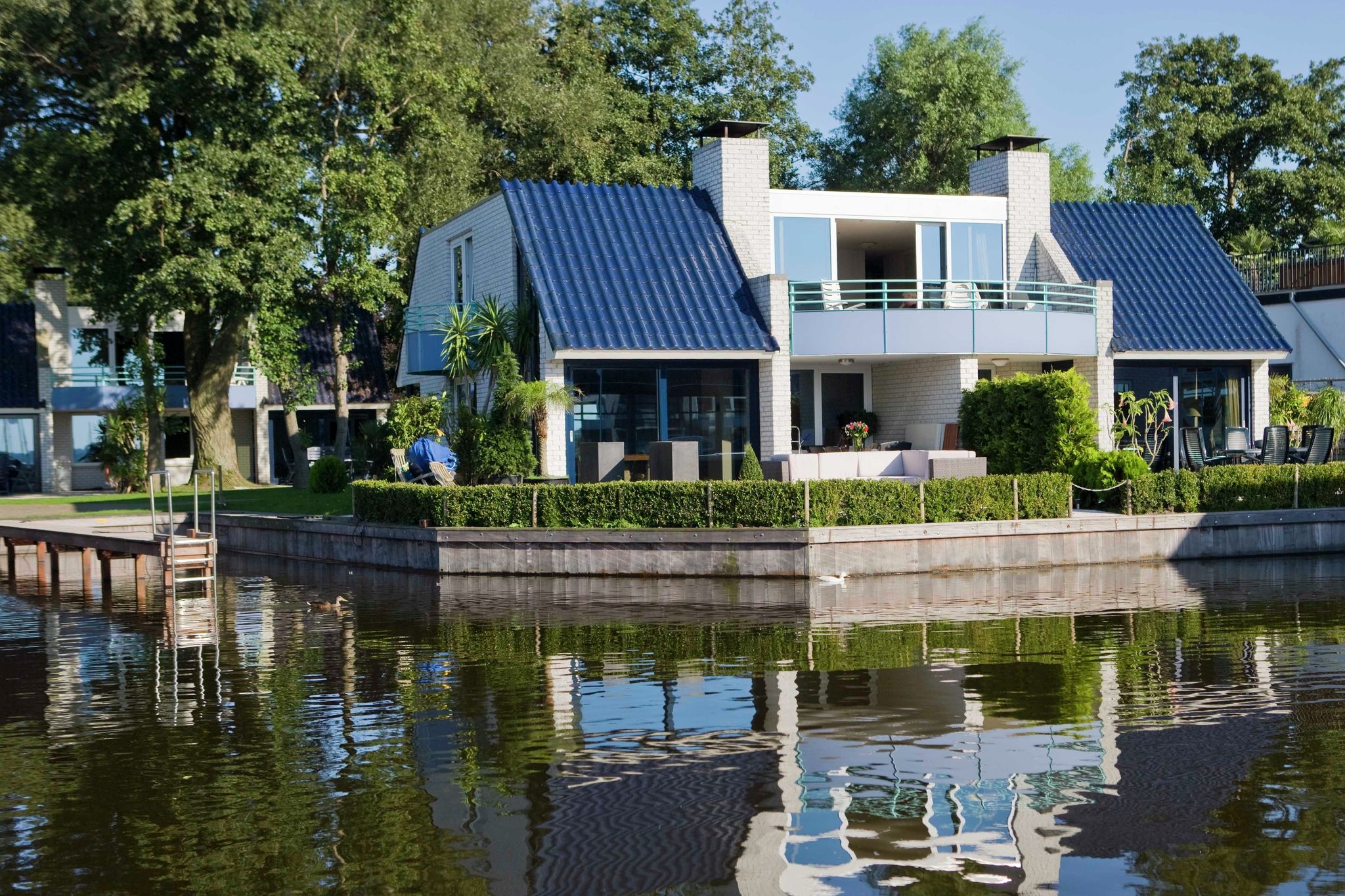 Geschakelde villa met open haard in Loosdrecht