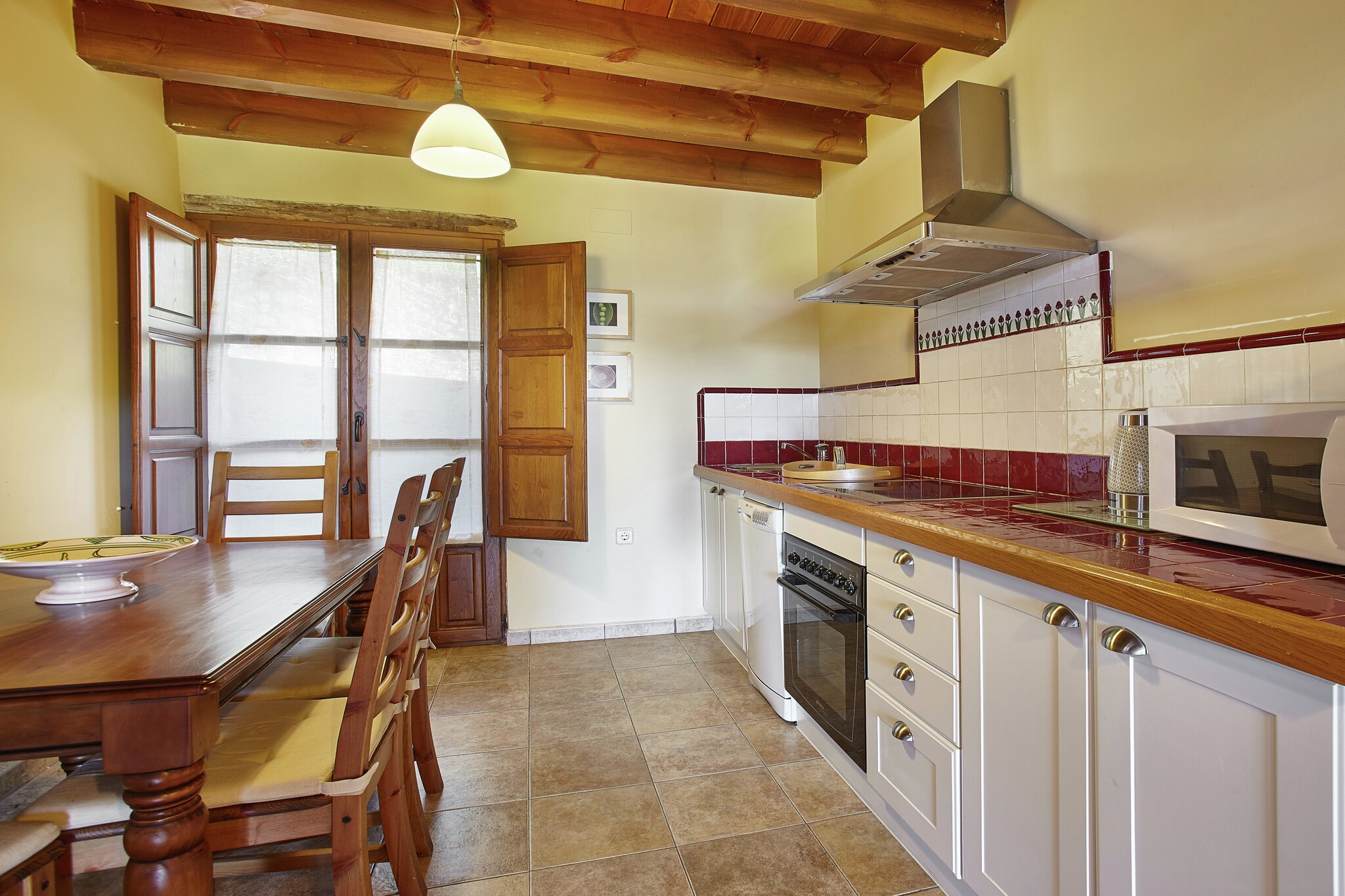 Cozy Cottage with Pool & Terrace