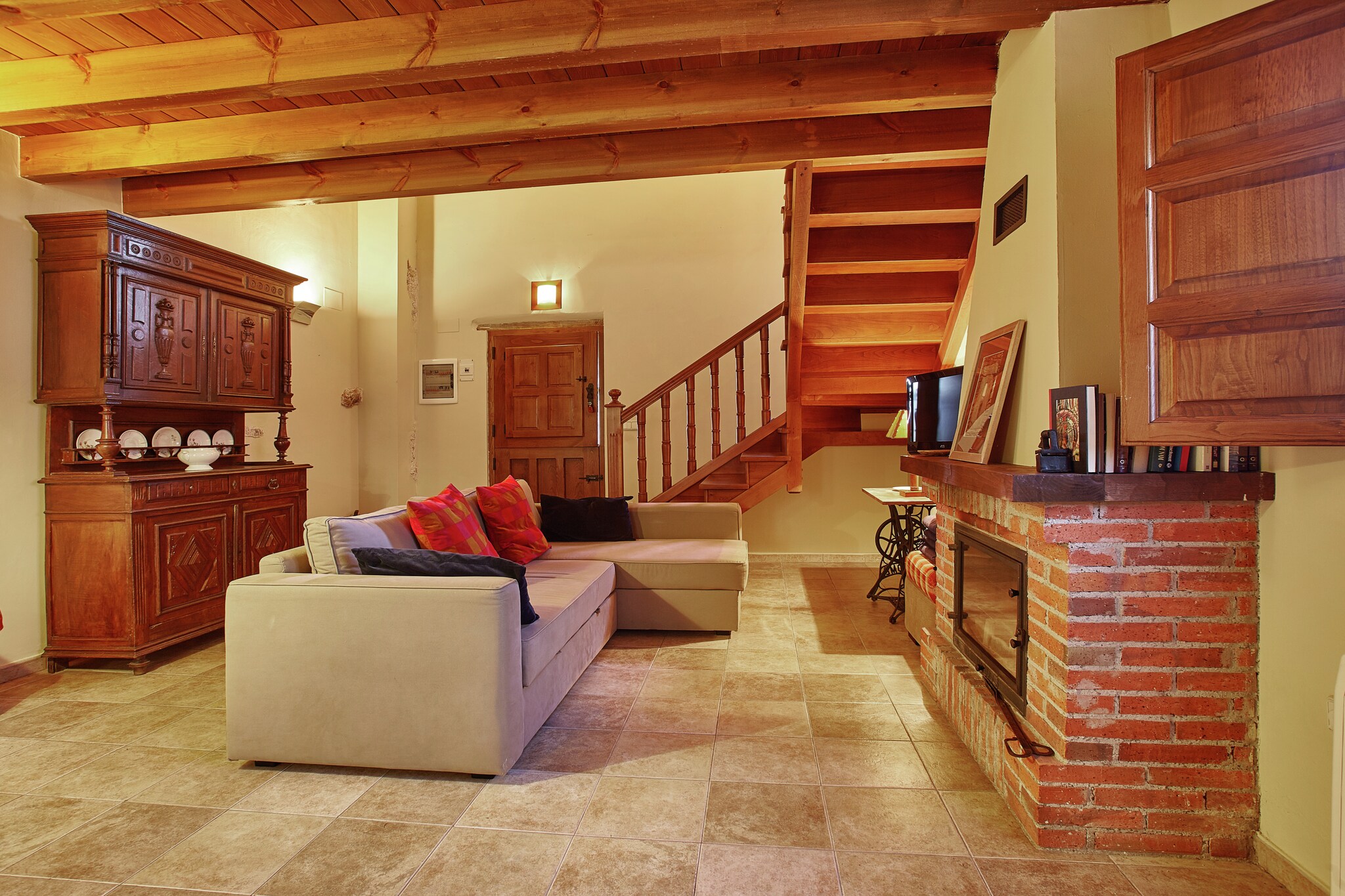 Pruneda II-Living room