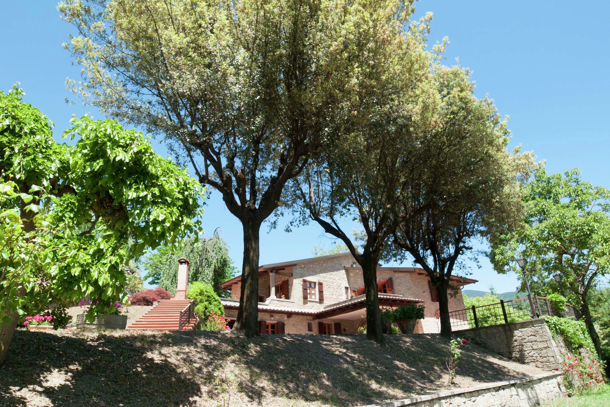 Villa in Casentino with Pool & Castle Views