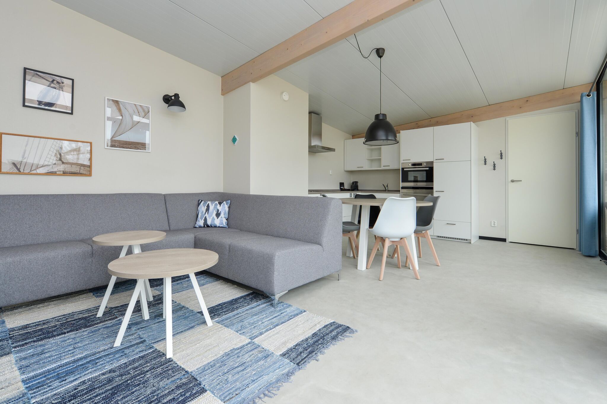 Comfortable lodge with terrace, in Bloemendaal