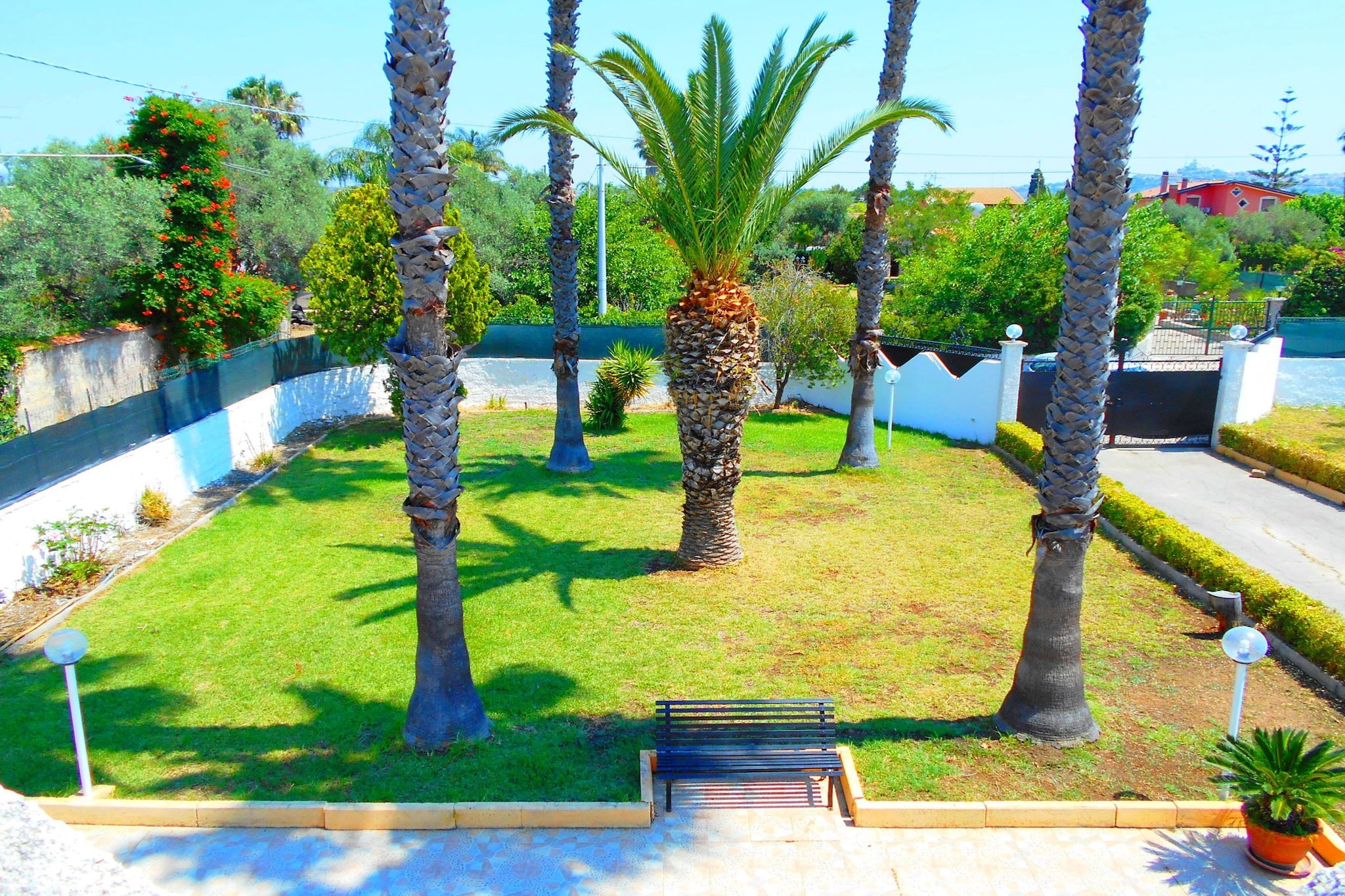 Villa Nuzzo-Garten Sommer