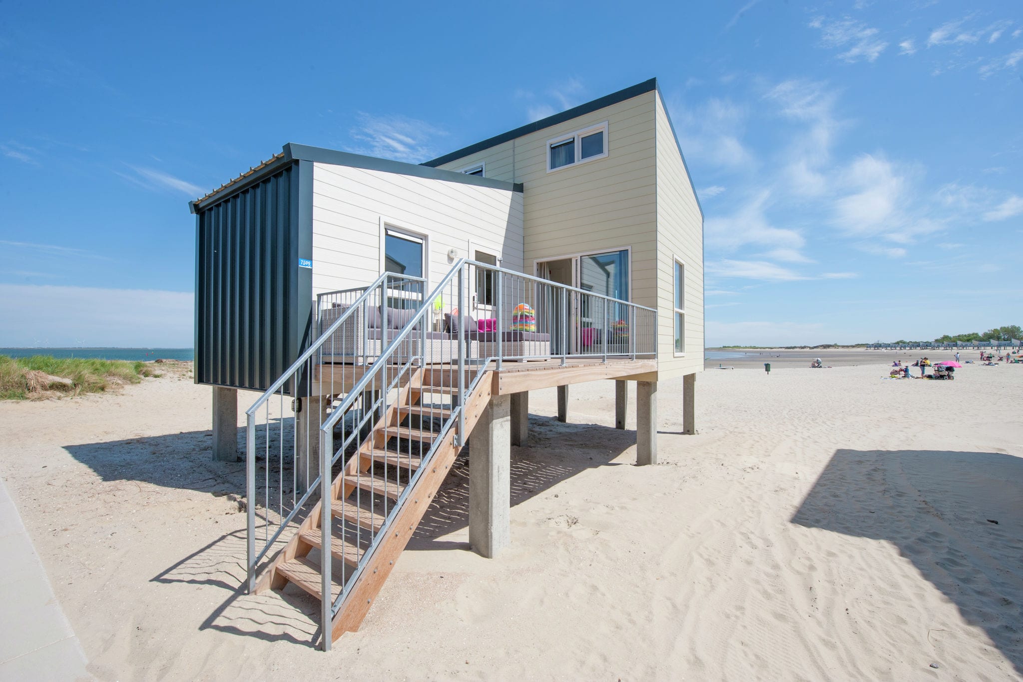 Strandhaus mit Geschirrspüler und schöner Aussicht, in einem Ferienpark