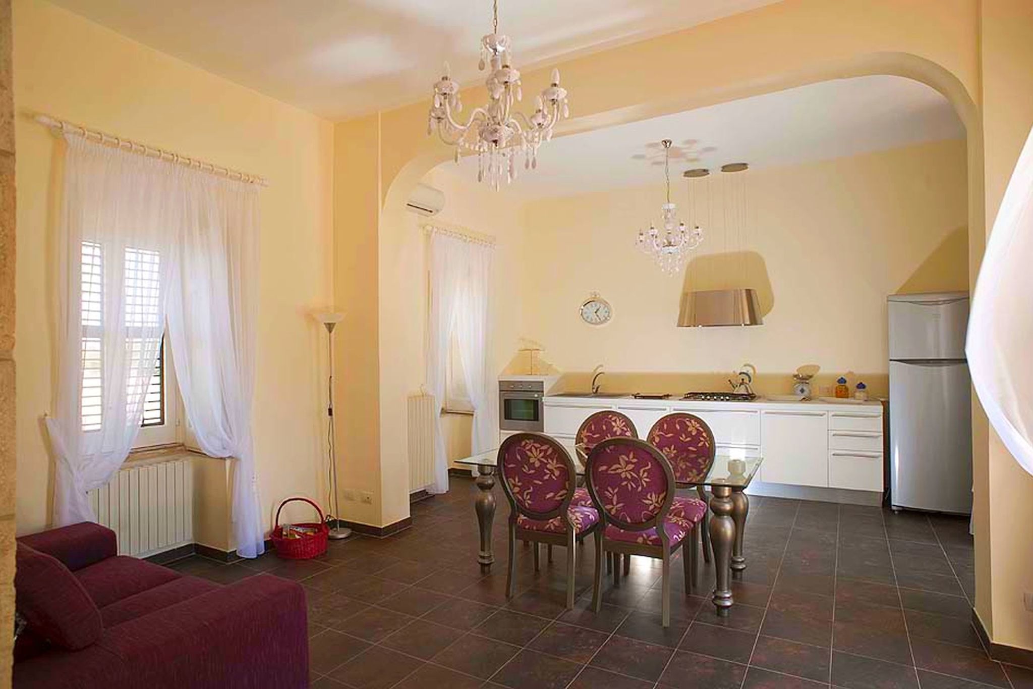 Charming part of traditional 'Baglio' with pool and strategic location.