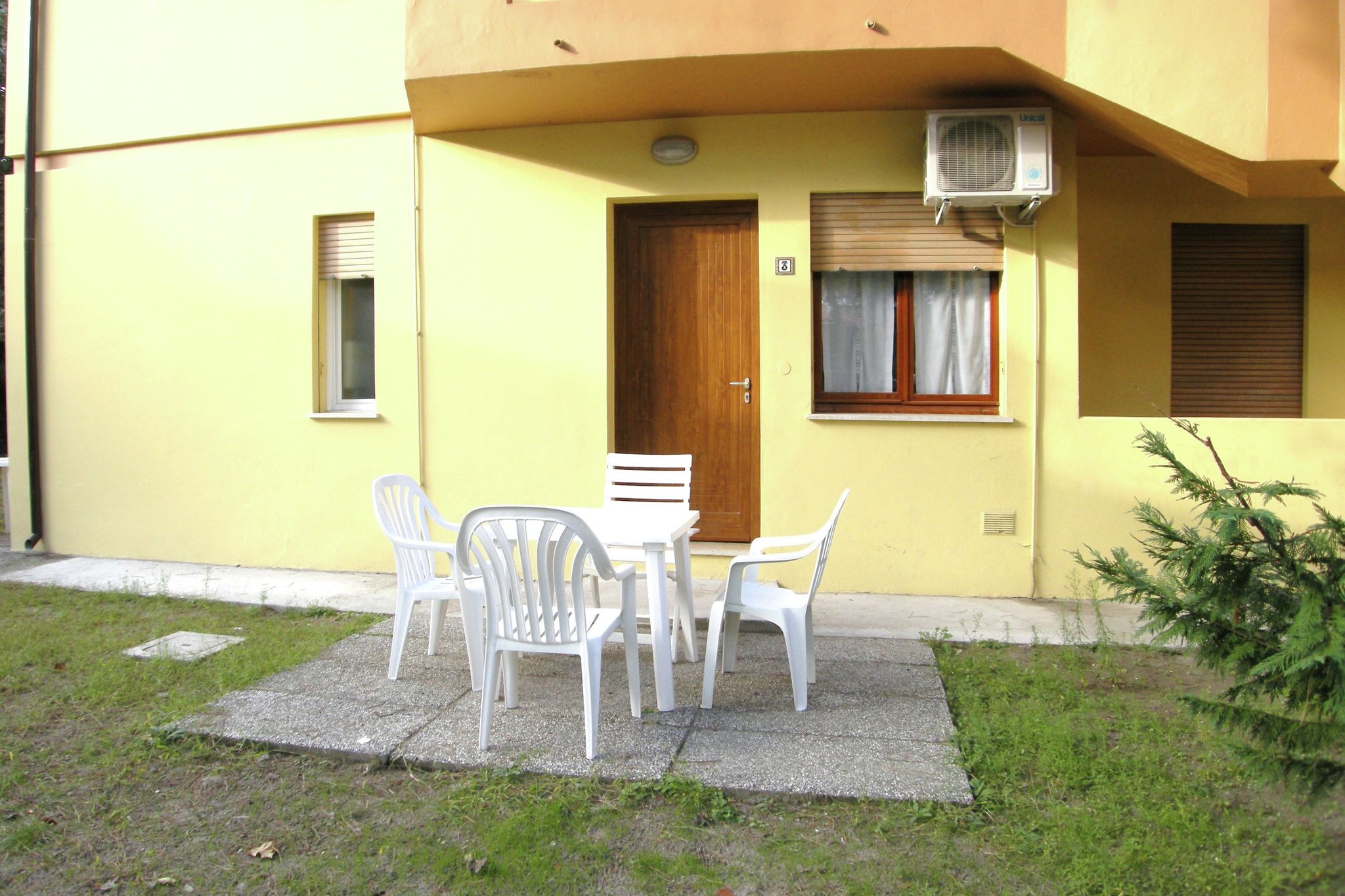 Sundrenched holiday house, 250 m far from the beach in Rosolina Mare, near Venice