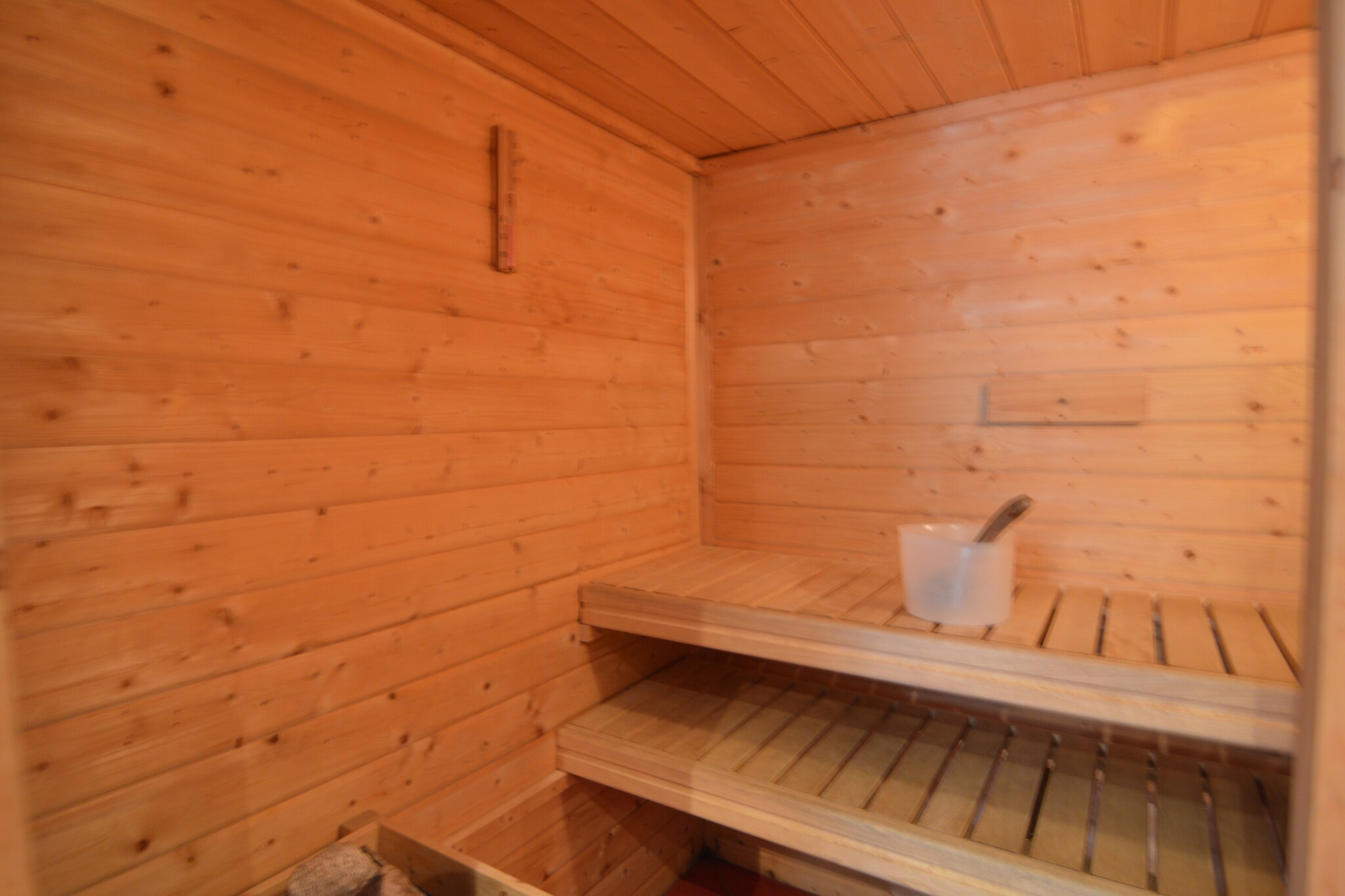 Vakantiehuis Neufchâteau max. 18 personen 2 huisdieren 6 slaapkamers zwembad sauna #37