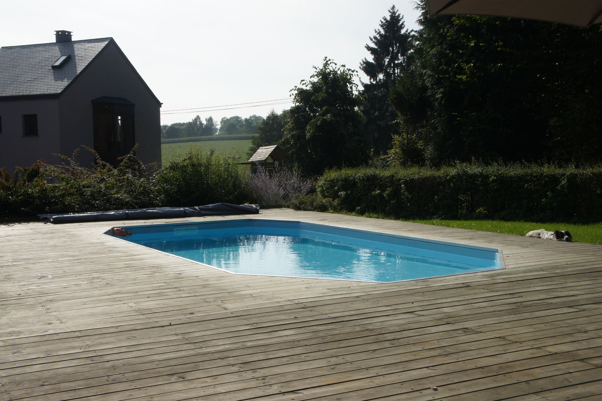 Gemütliches Ferienhaus in Neufchâteau mit Sauna und Pool