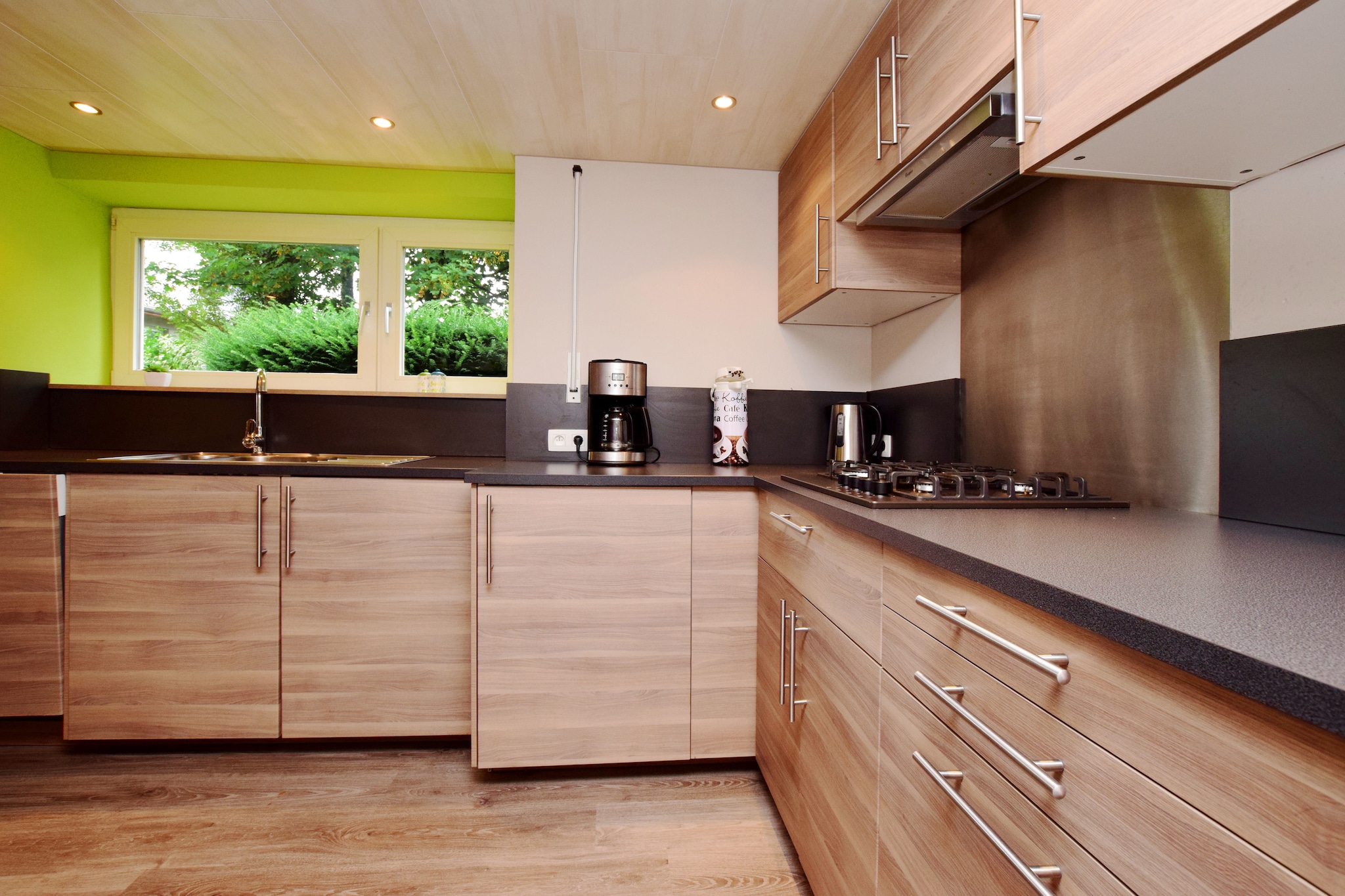 This inviting villa in SamrÃ©e, La Roche-en-Ardenne offers a serene escape for families or small groups. Located in the heart of the Ardennes, itâ€™s just steps from forest trails and close to the Hauts Marais de Bellemeuse, a nature walk through peat bogs and woodlands. Guests can also explore the ChÃ¢teau FÃ©odal de La Roche, kayak at the Barrage de Nisramont, or hike the panoramic Celtic Trail of Berismenil, all within easy reach.

The villa features four bedrooms, including two with en-suite bathrooms, and a spacious living/dining area with TV and comfortable seating. The open kitchen is fully equipped with a gas stove, oven, microwave, and dishwasher. A dedicated relaxation area includes a bubble bath, steam shower, infrared sauna, and traditional sauna for ultimate comfort. Outdoors, enjoy a private terrace, fenced garden, barbecue, and garden furniture, perfect for unwinding after a day of adventure.

Nearby dining options include Lâ€™AsphodÃ¨le, just 1 km away, known for its refined Belgian cuisine, and La Fourchette Paysanne