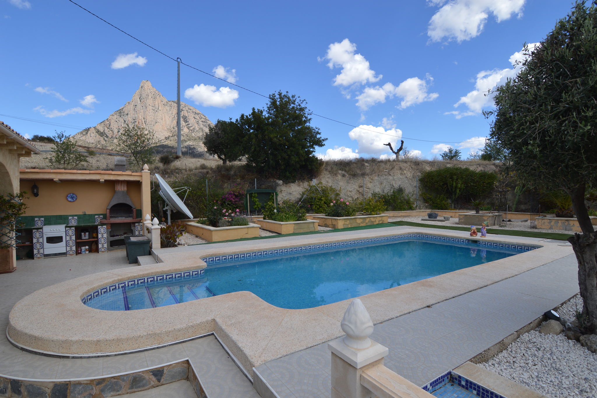 Maison de vacances confortable à Finestrat avec piscine