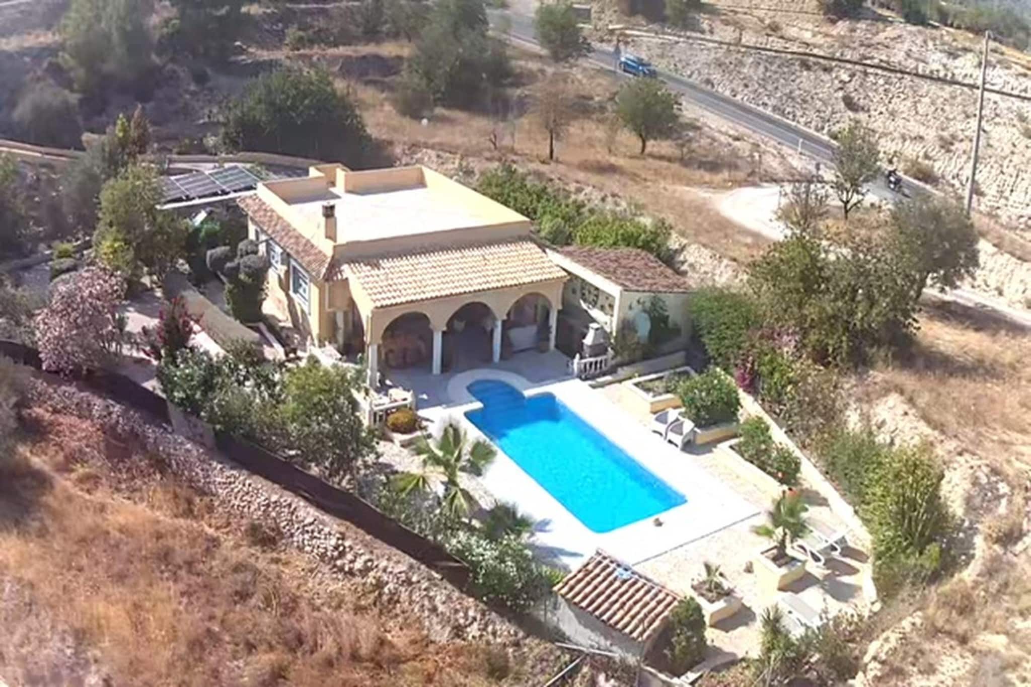 Casa Nido Cálido - Buitenkant zomer