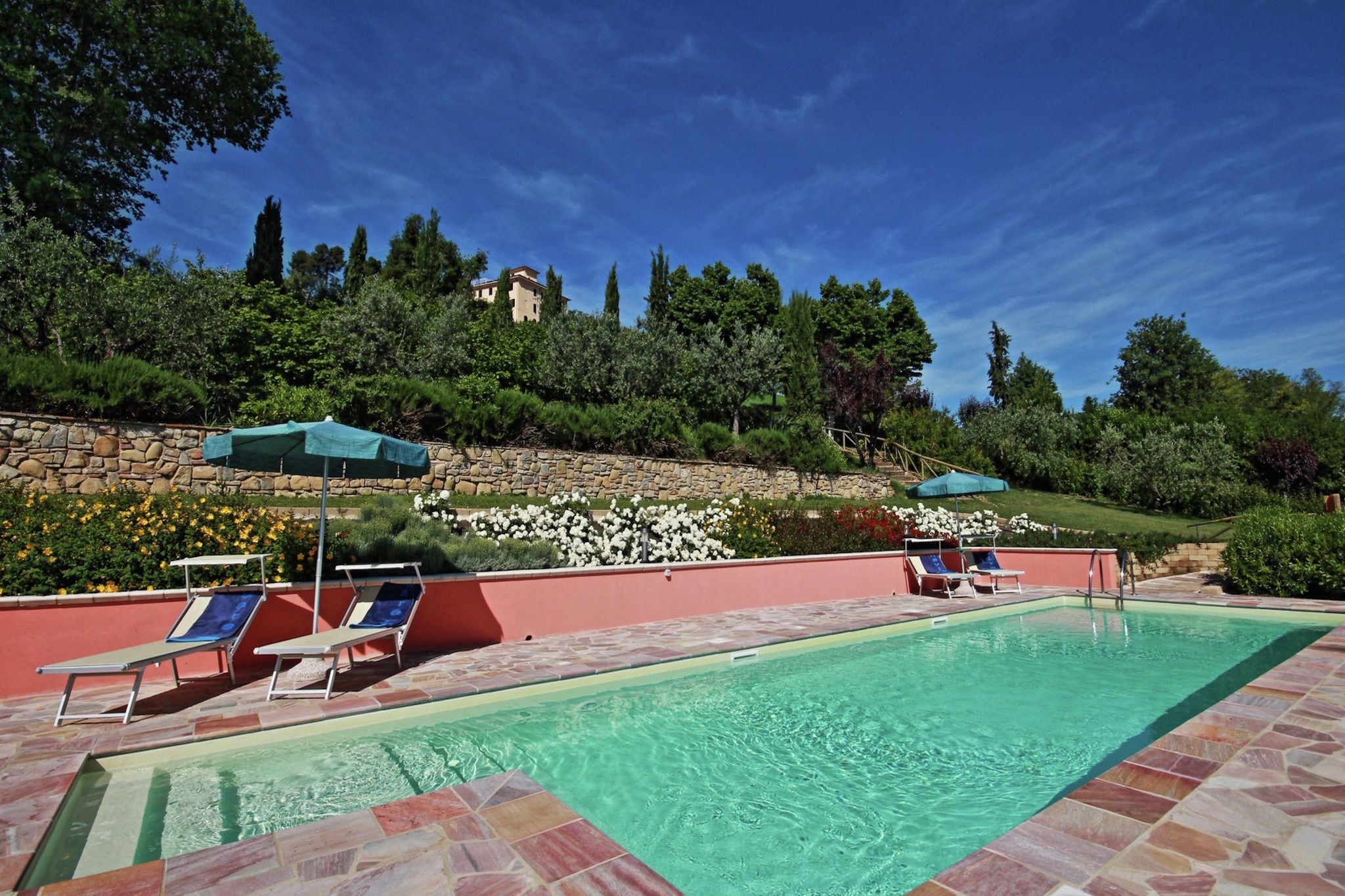 Villa met privézwembad en tuin in de heuvels dichtbij Mondavio