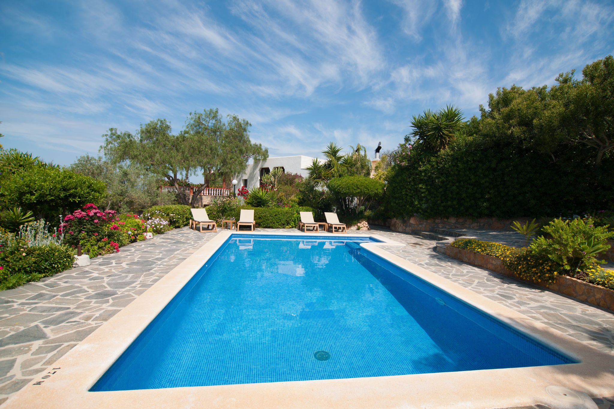 Moderne Villa mit Swimmingpool in St. Josep de sa Talaia