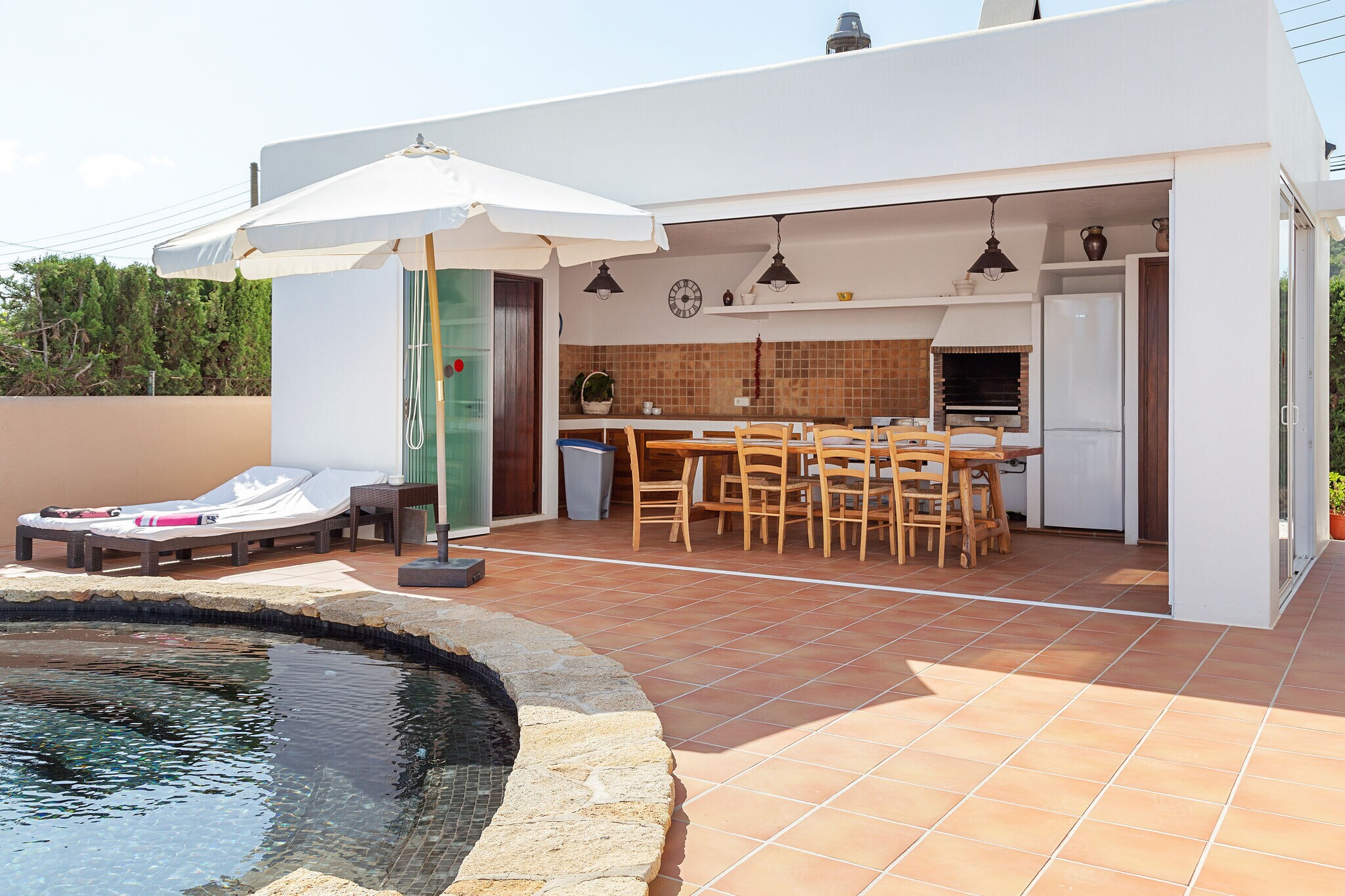 Magnifique villa avec piscine privée dans la ville d'Ibiza