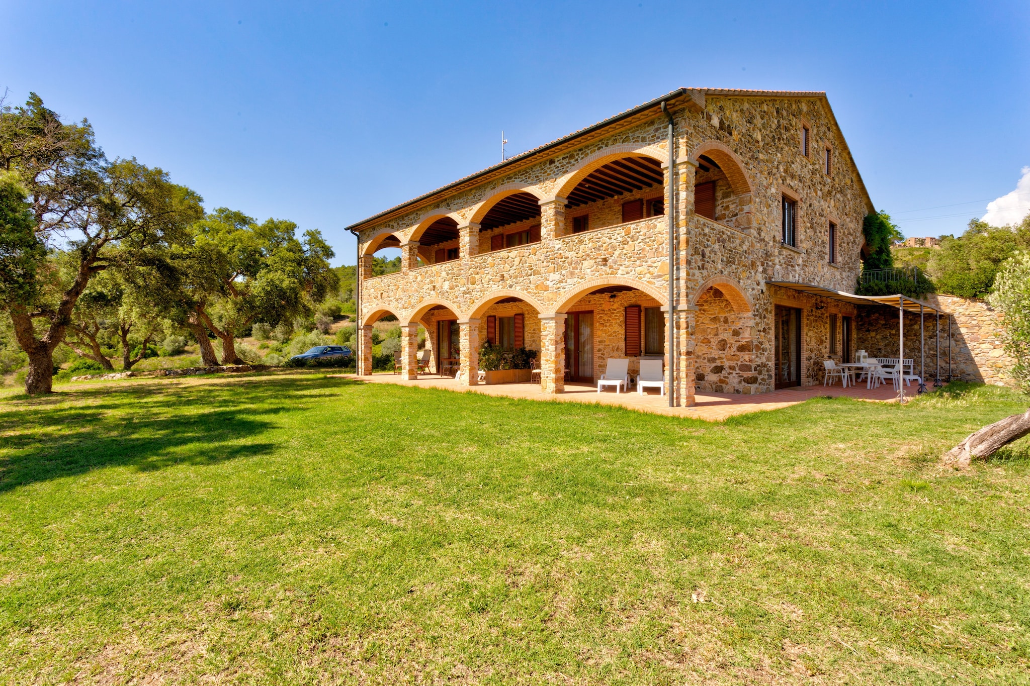 Modern apartment in a farmhouse in Suvereto with a veranda