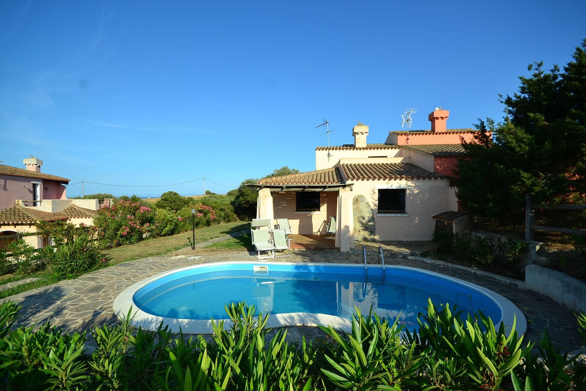 Traditional Villa in Stintino with Garden