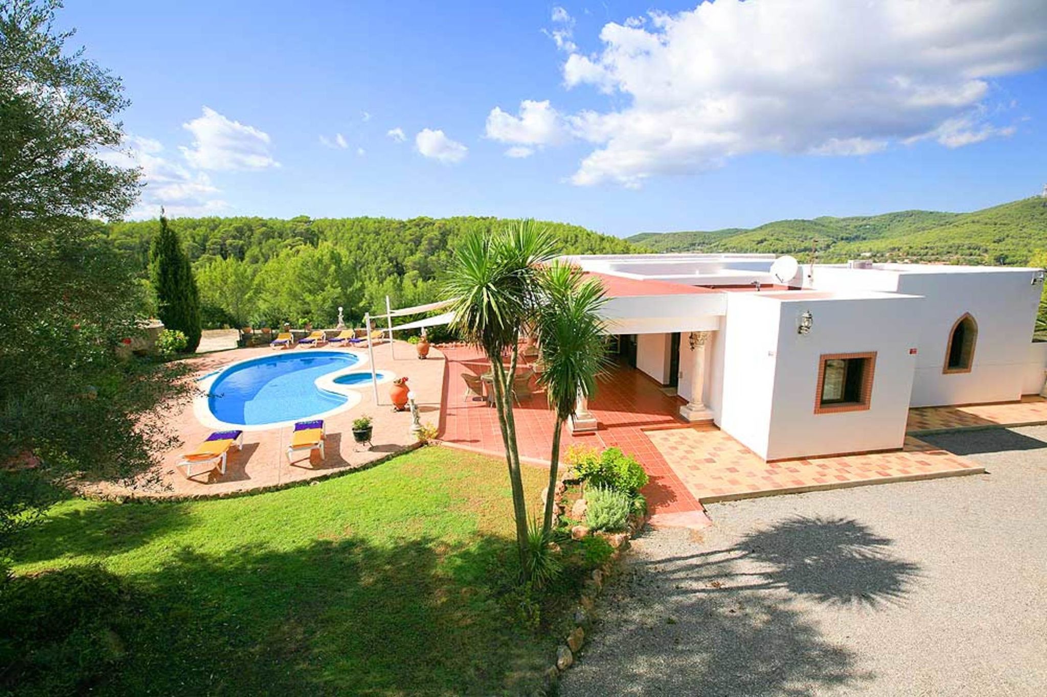 Gemütliches Landhaus mit Swimmingp. in Santa Eulària des Riu