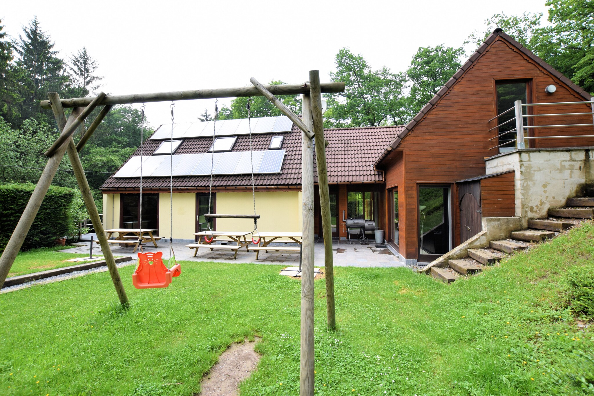 Vakantiehuis Beauraing max. 16 personen 3 huisdieren 6 slaapkamers sauna #41