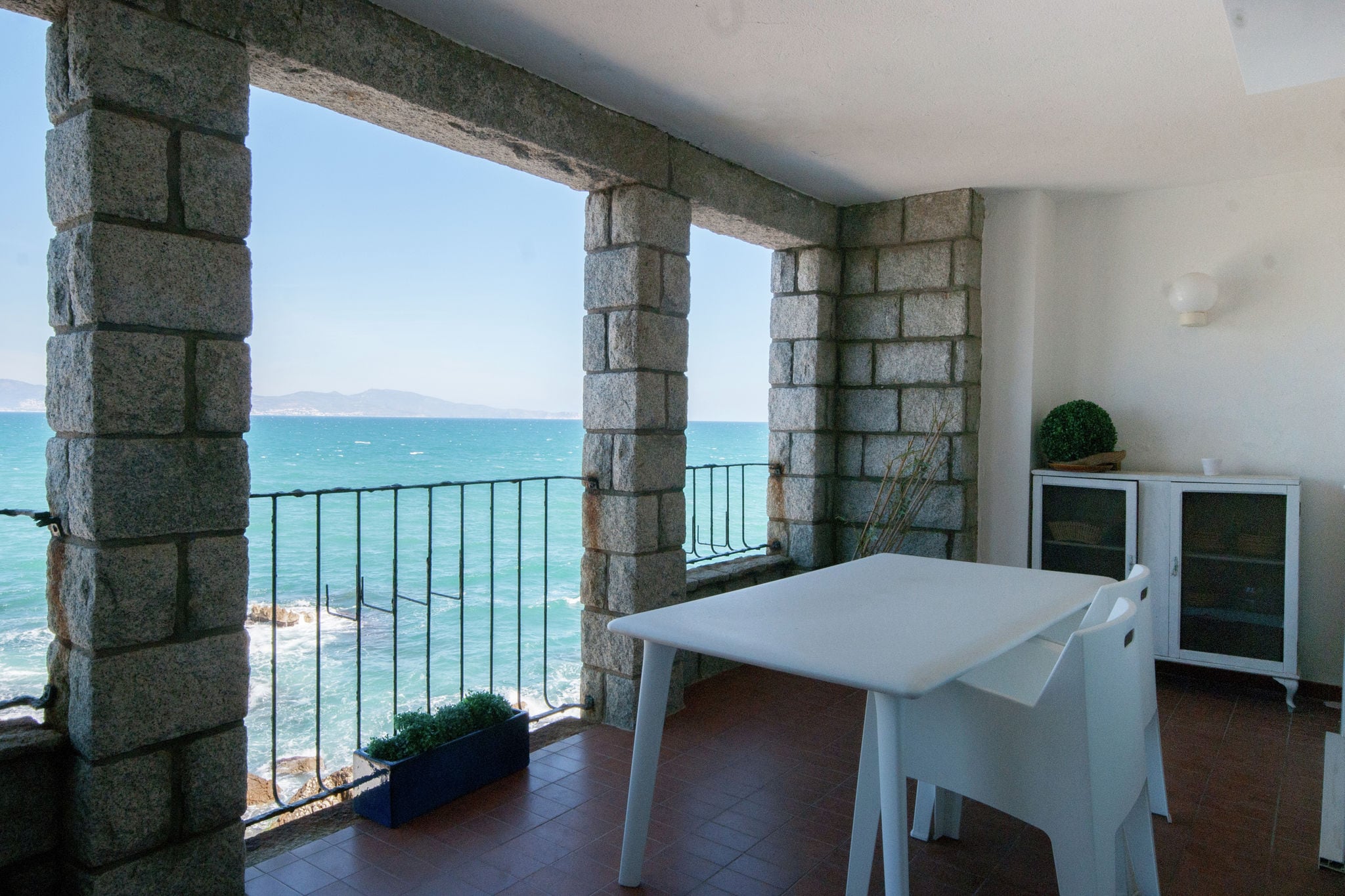 Luxury Apartment in L'Escala Catalonia with Beach nearby
