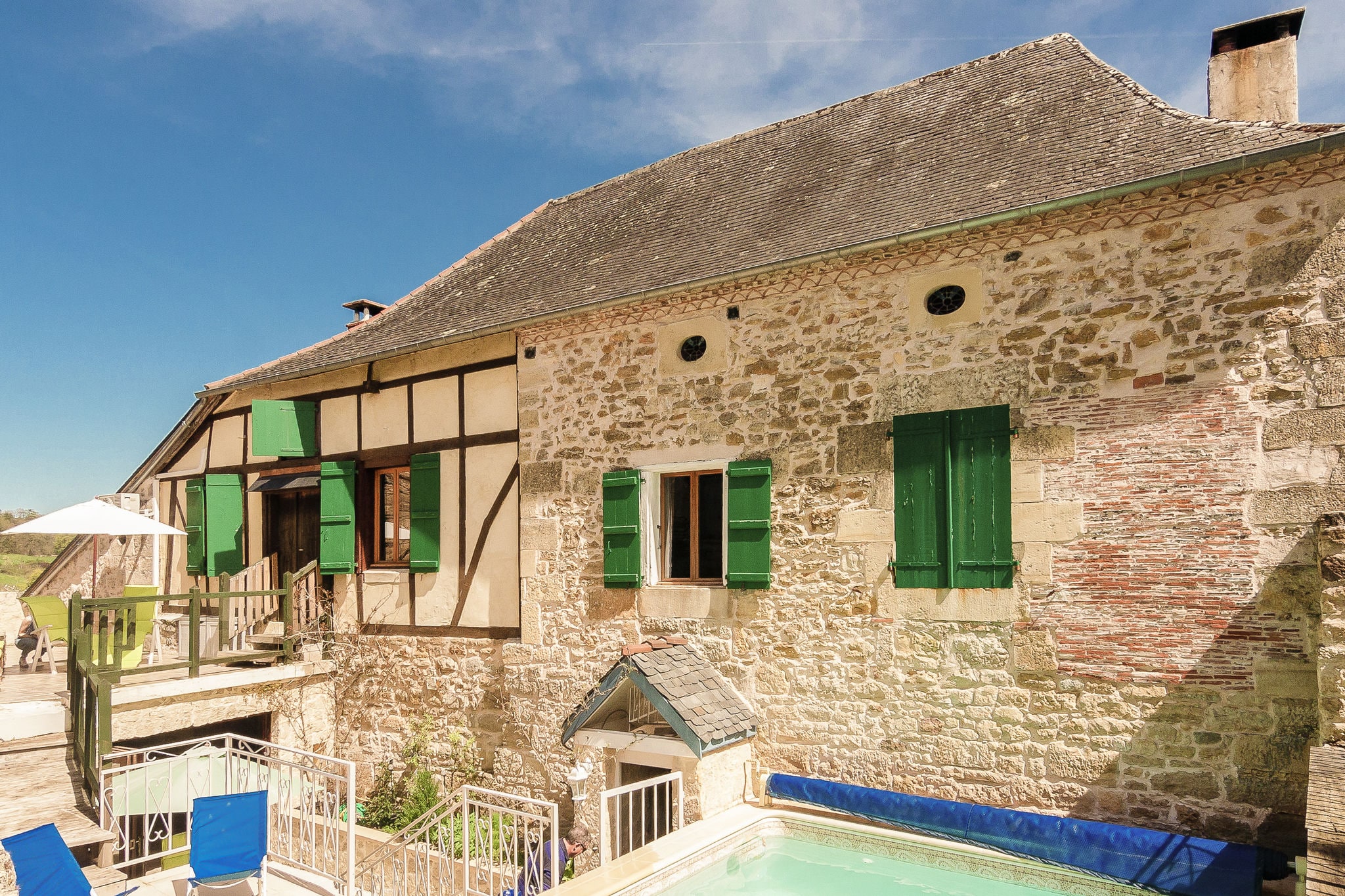 Elegant huis in de Dordogne met verwarmd zwembad en sauna.