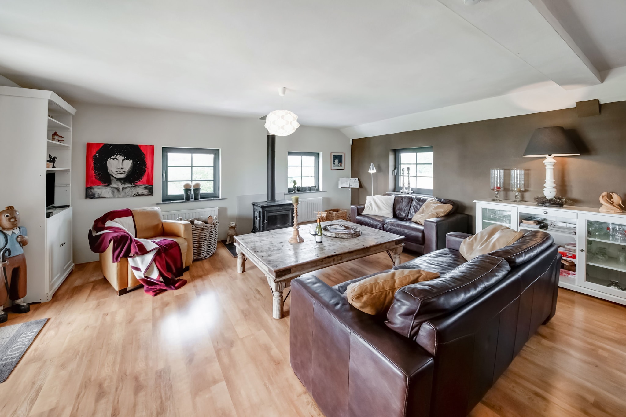 An optional utilities and service fee of EUR 160,00 will be charged before your arrival. Details are given below.

Set in the peaceful village of Mont near Houffalize, this modern 3-bedroom apartment offers a scenic escape for up to 4 guests. With free WiFi, a private terrace bar, and sweeping views of the green hills, it is the perfect spot to relax after a day of adventure. The apartment includes a barbecue and on-site parking, making it ideal for families or friends seeking comfort and convenience.

Surrounded by nature and vibrant destinations, the area is a haven for cyclists and hikers. Explore nearby La Roche-en-Ardenne, the northern reaches of Luxembourg, or hit the slopes at Baraque de Fraiture. Day trips to the Wild Park in Rochefort, the caves of Hotton, and Vianden Castle offer cultural charm, while Houffalize's half-timbered trails invite leisurely strolls.

Inside, the apartment is bright and welcoming, with modern amenities and a cozy ambiance. Enjoy local flavors at nearby restaurants like La Fleur de Thym, located 900 meters away, or pick up fresh pastries from the bakery just 220 meters away. Whether you are sipping drinks on the terrace or discovering the Ardennes, this hillside retreat promises a memorable stay.

Bed linen must be brought by the guests themselves.

Optional Utilities & Service Package:
An optional utilities and service package of EUR 160,00 can be selected prior to your arrival. You will receive a separate communication with the payment link if you wish to include it.
This package covers services such as final cleaning, utility consumption, service support, and protection against minor damages or incidental costs during your stay. Guests who prefer may manage these services independently, provided the property is returned in good order at check-out.