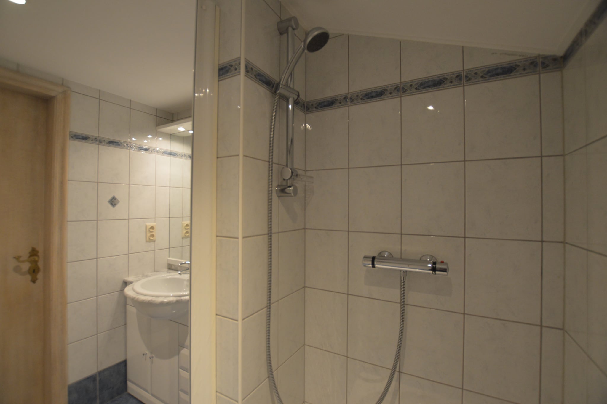 Vakantiehuis Limbourg max. 8 personen 4 slaapkamers zwembad #28
