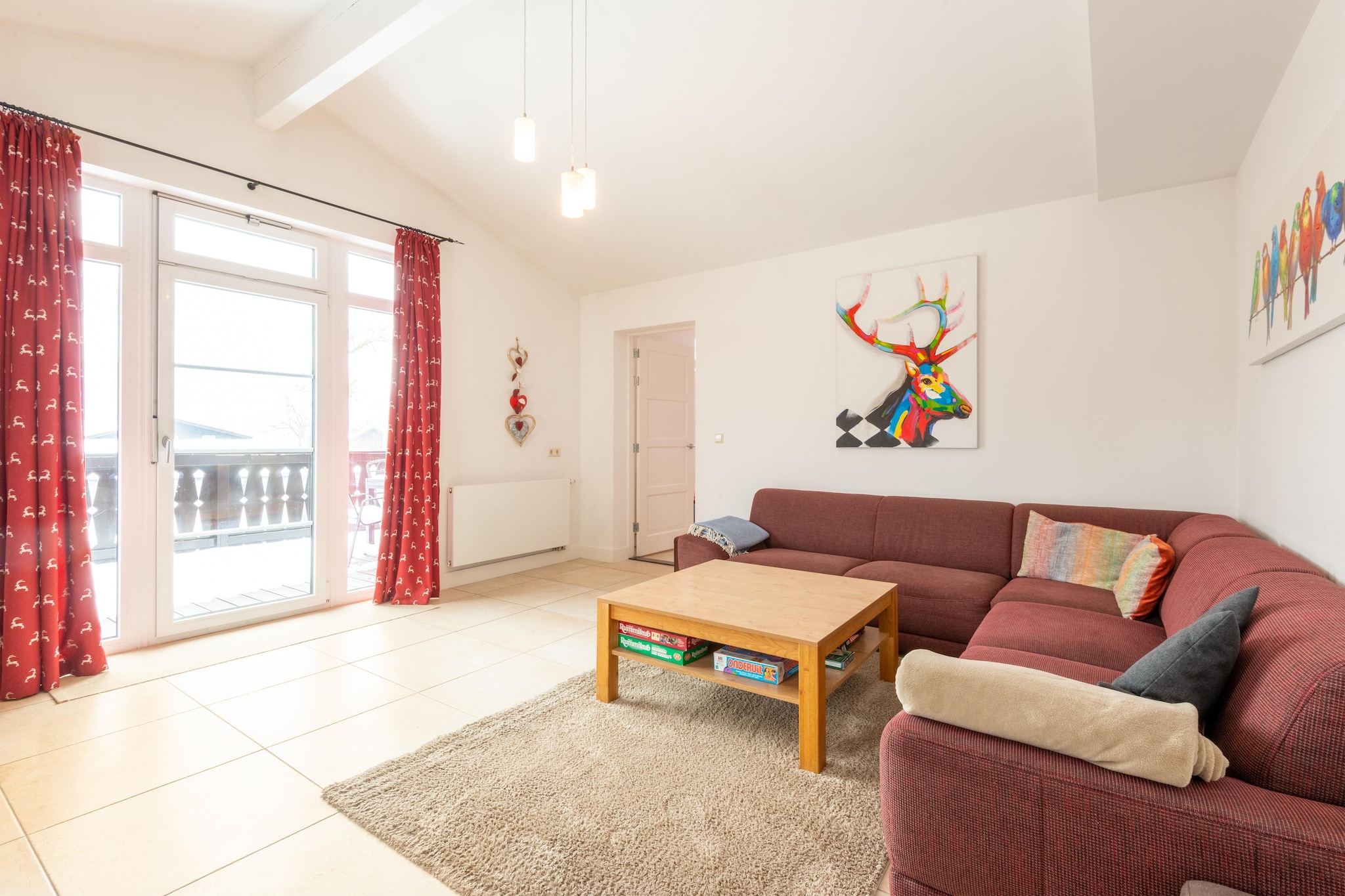 This centuries old farmhouse lies surrounded by well-known skiing areas in the village of Niedernsill. The original farmhouse was renovated and converted into two luxury holiday homes. The ground floor has a great atmosphere with the beautiful large hall with vaulted ceilings, yet it's pleasantly warm because of the modern underfloor heating. The hall gives access to 4 bedrooms, all furnished with stunning details. The spacious kitchen is fitted with modern equipment and features a large dining table. Adjacent to the kitchen is a separate living room with a spacious lounge area and direct access to the sunny terrace, which offers splendid views of Hohe Tauern National Park. Guests can make use of the private sauna in the house and are given a parking spot. A supermarket nearby makes it easy to get groceries on foot. In winter, it only takes a few minutes by car to get to Kaprun and Zell am See. In summer, guests can enjoy the Hohe Tauern National Park, the famous Krimml waterfalls, the lakes of Kaprun and ofcourse the hiking and mountain biking. There are also 2 beautiful golf courses in the area.