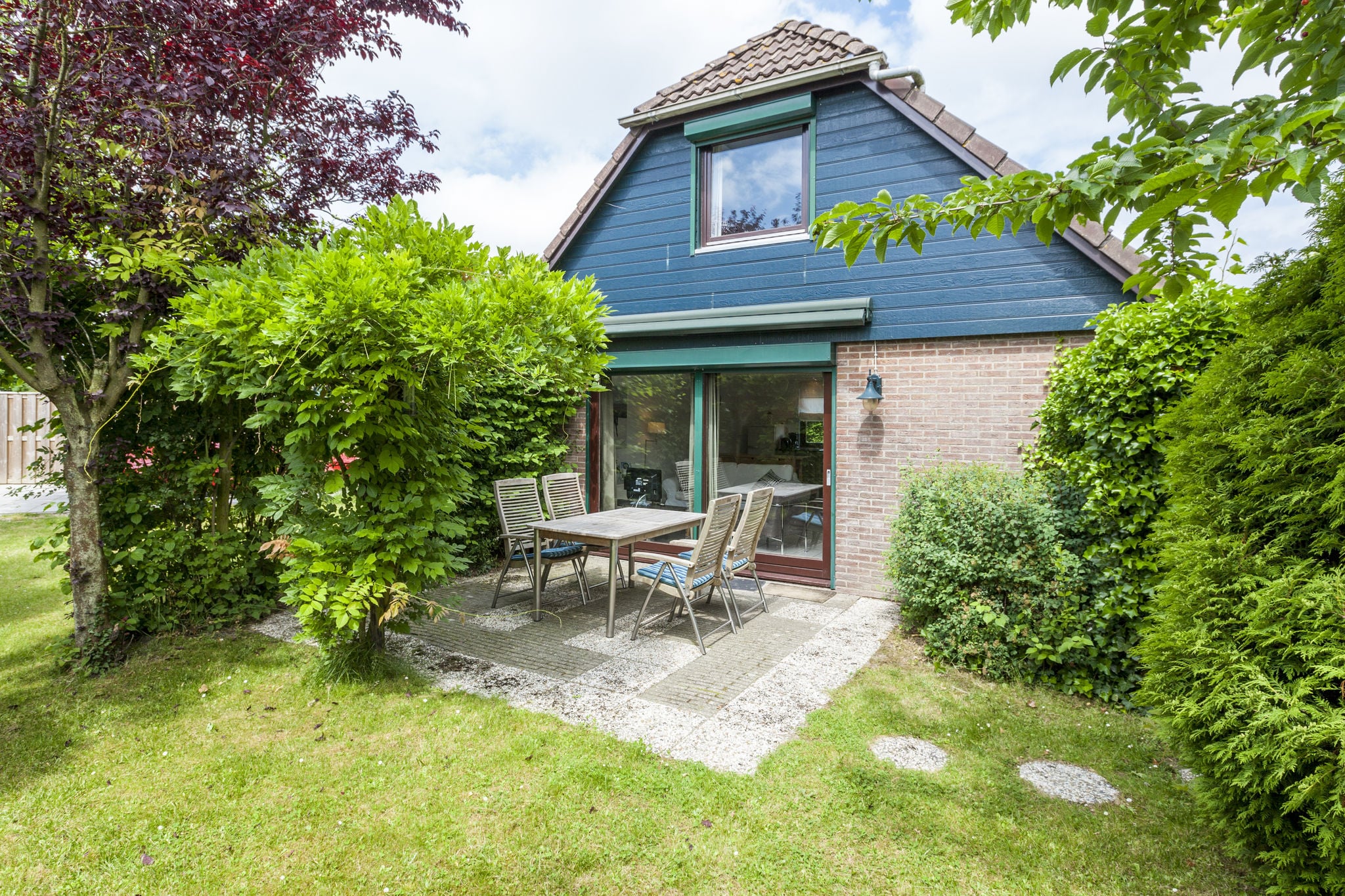 Lovely holiday home in Wolphaartsdijk