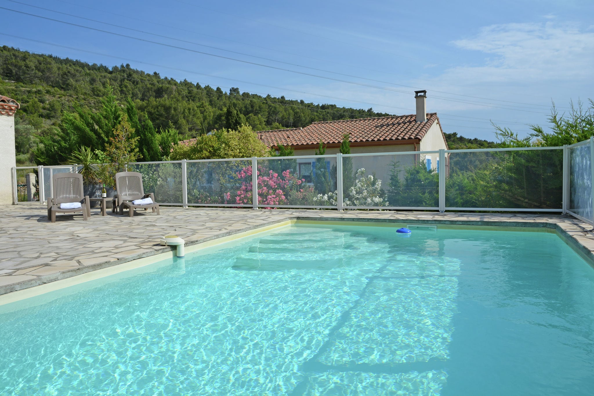 Luxe villa met privézwembad, airconditioning en weids uitzicht