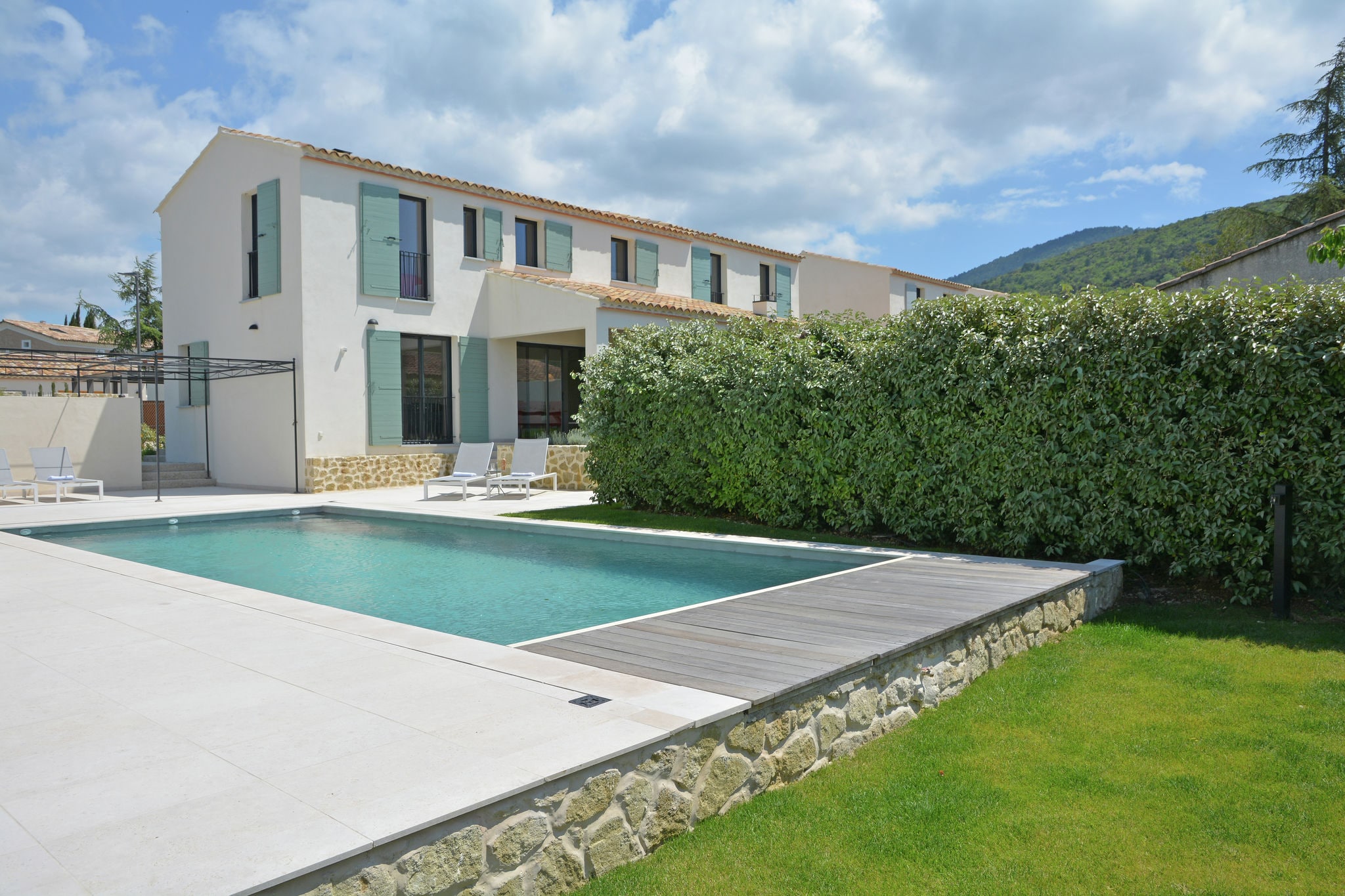 Superbe villa avec piscine chauffée à Malaucène, en Provence