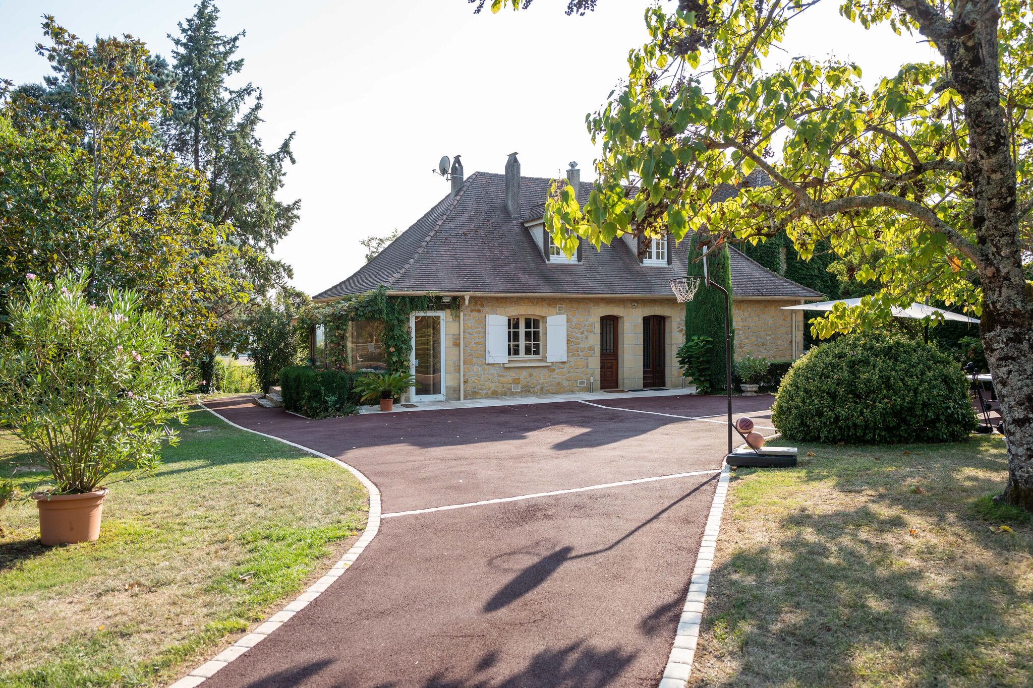 Attraktive Villa in Vélines mit eigenem Garten in der Nähe von Bergerac