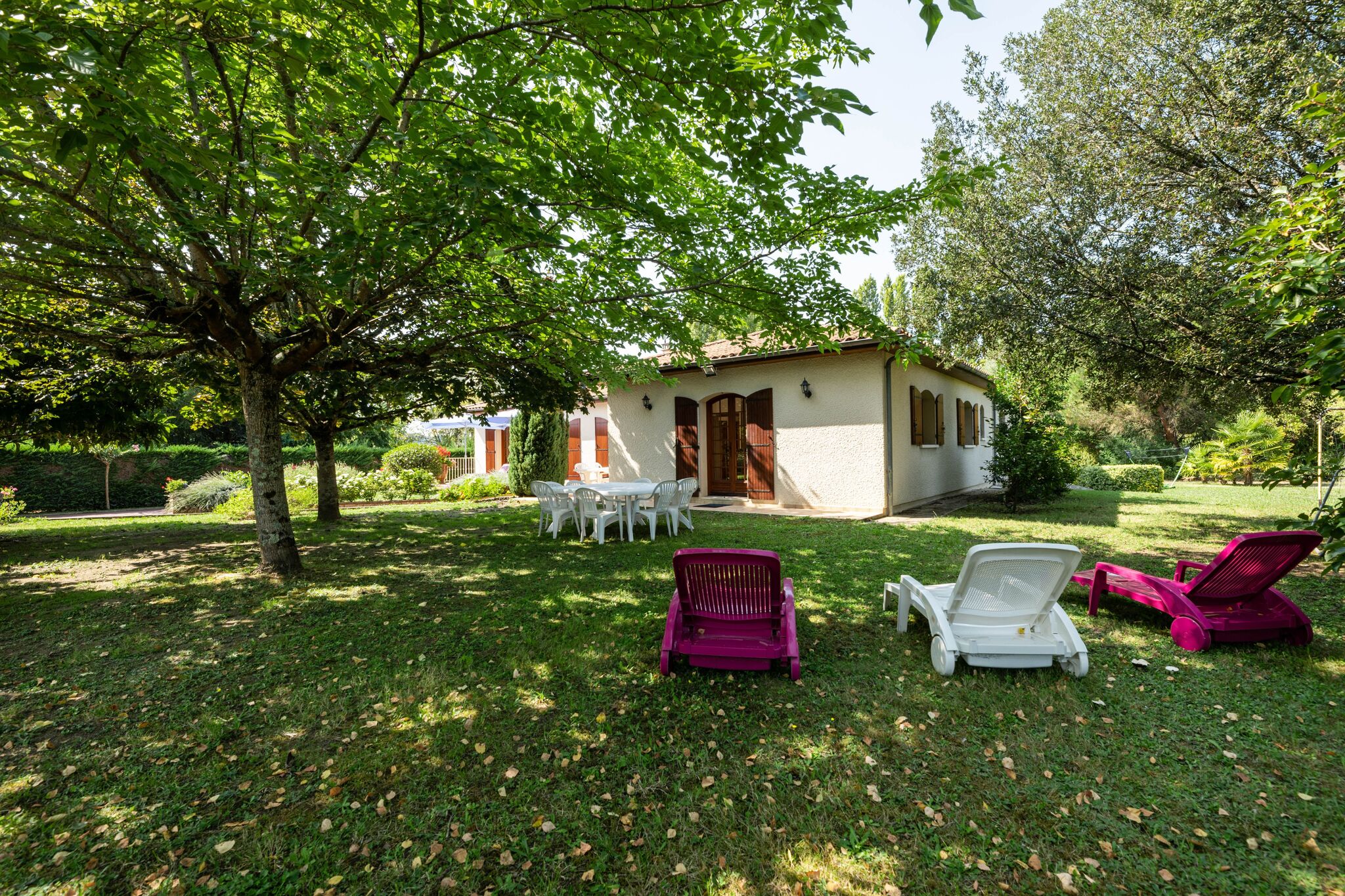 Schöne Villa mit eigenem Garten in Pineuilh Aquitanien