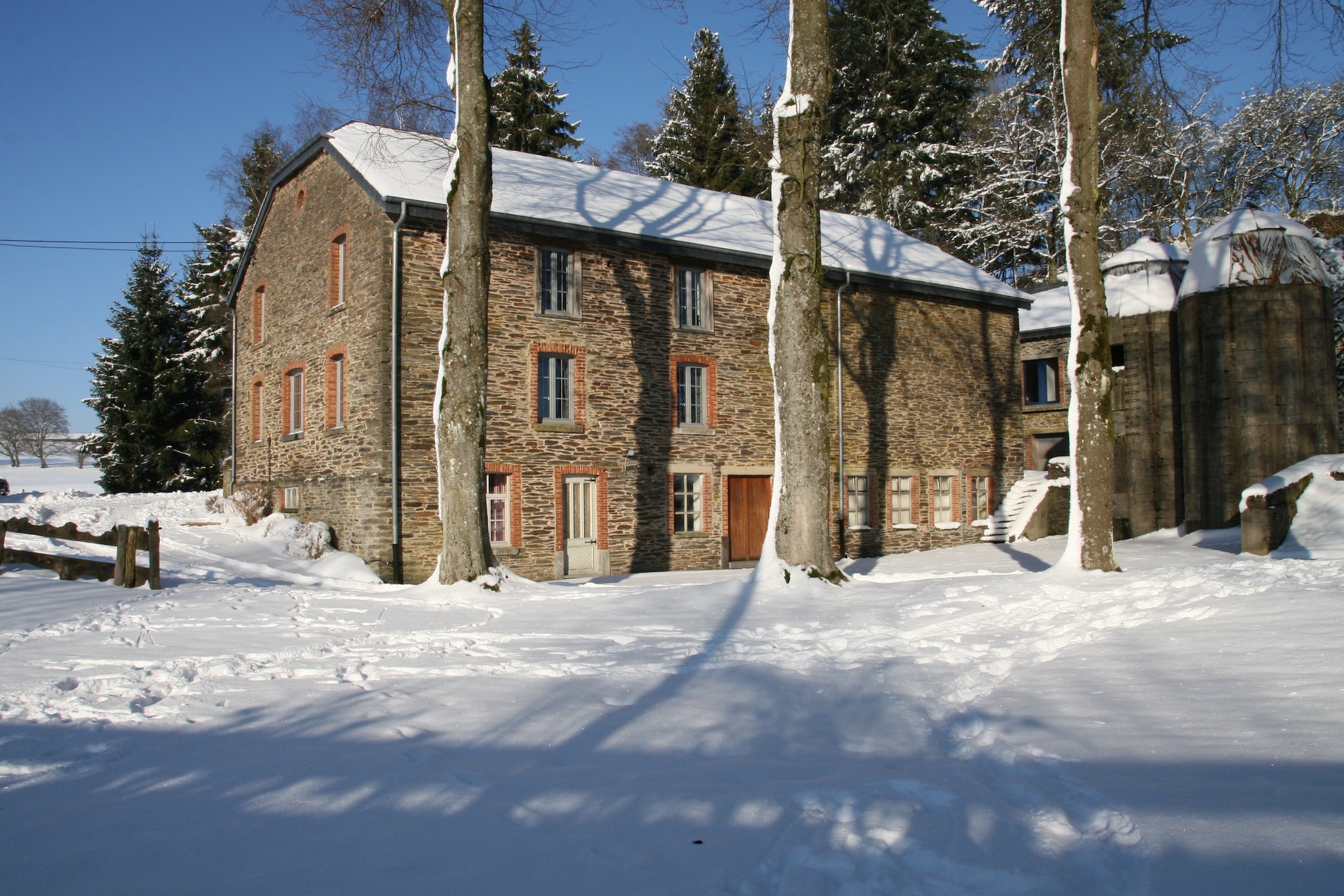Le Moulin d'Halconreux-Exterieur winter