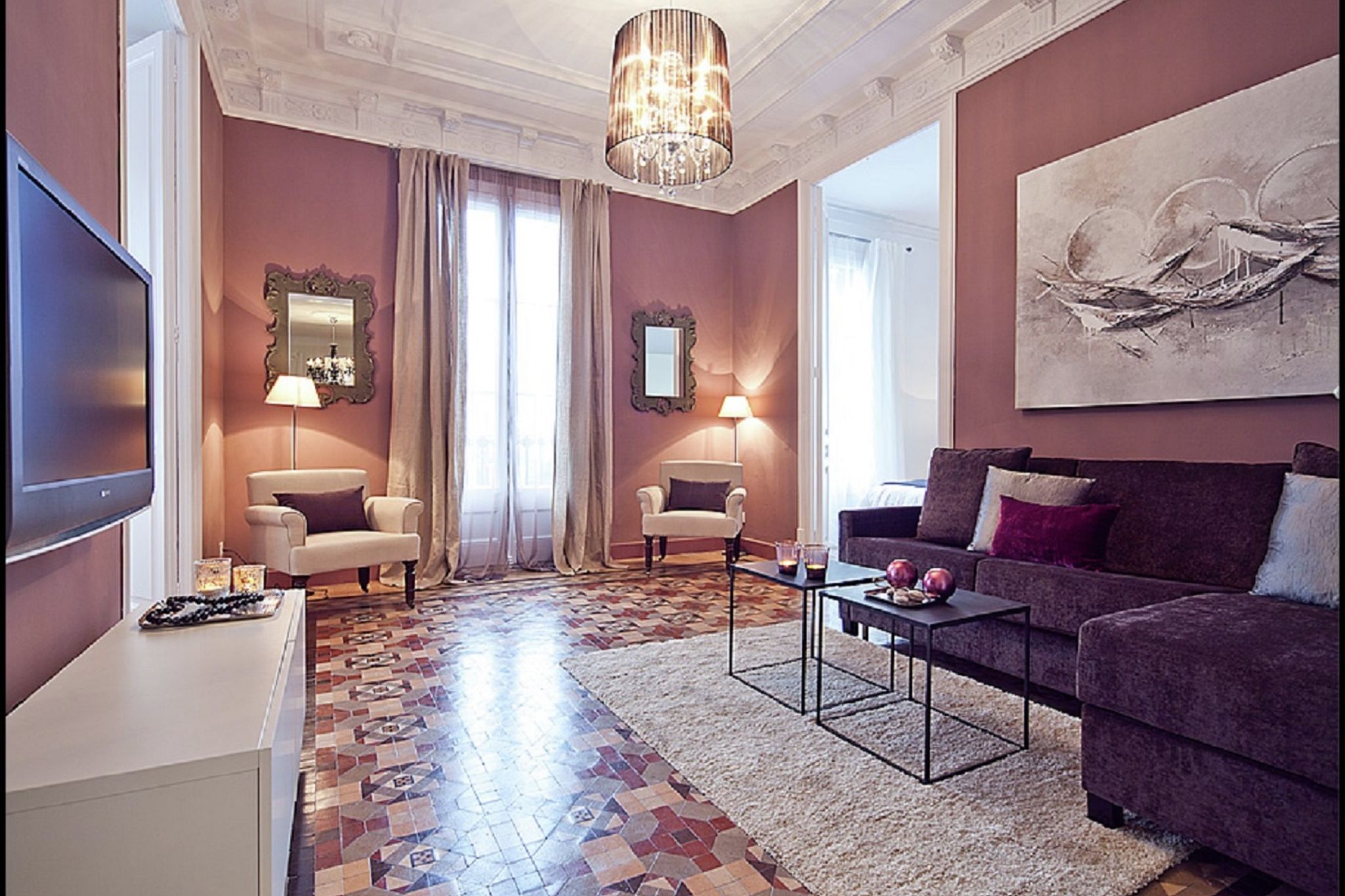 Luxuriöse Wohnung für 5 Personen, kürzlich renoviert im Zentrum von Barcelona