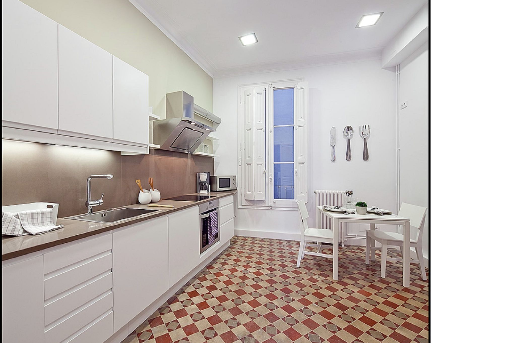 Luxe appartement voor 5 personen onlangs gerenoveerd in het centrum van Barcelona