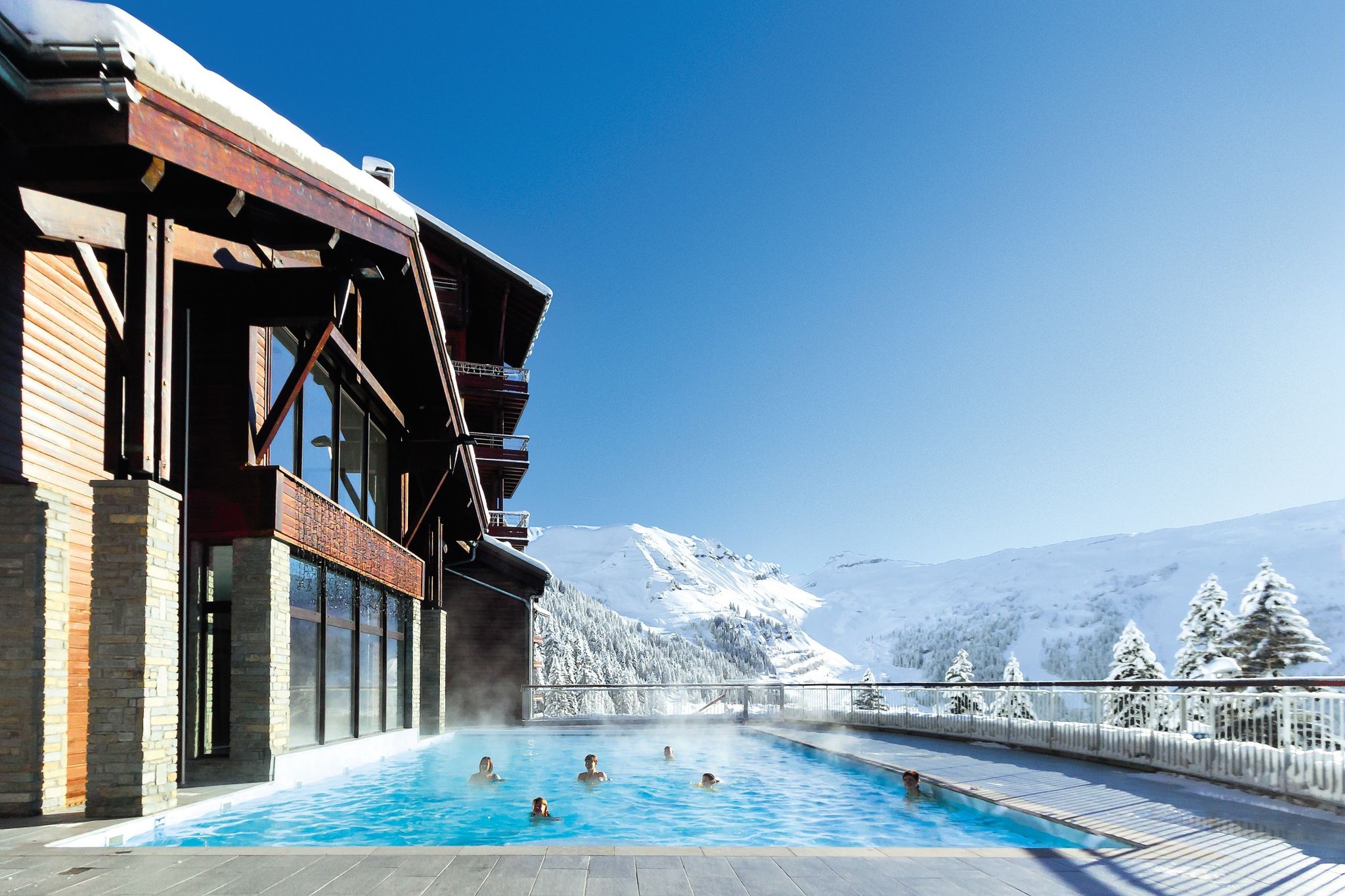 Prachtige 5-sterren residentie met buitenzwembad in skigebied Le Grand Masssif