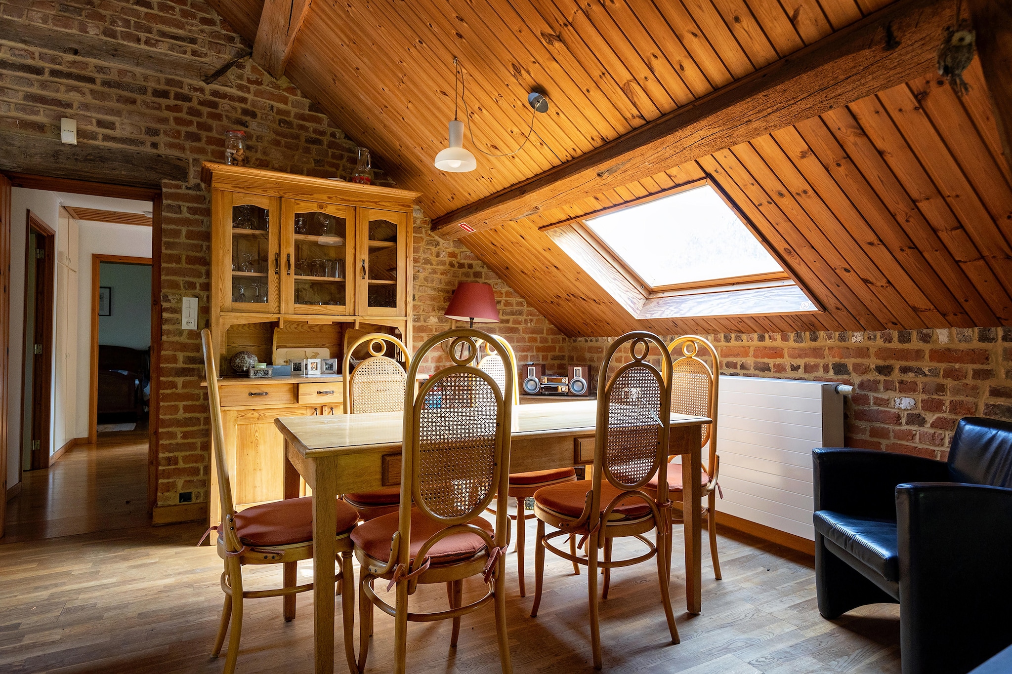 An optional utilities and service fee of EUR 110,00 will be charged before your arrival. Details are given below.<br> Experience peaceful nature in this charming 3-bedroom farmhouse in Sivry-Rance, perfect for groups of 6 or families. Dating back to the 18th century, the home blends rustic charm with modern comfort, featuring central heating, a cozy living-dining room with a fireplace, and a fully equipped kitchen. Relax in the furnished garden, ideal for barbecue evenings while enjoying views of nearby forest wildlife. Nature lovers will appreciate the close proximity to a forest just 100 meters away, plus the natural park of Avesnois at 2 km. Swim in a nearby lake 4 km away or explore local walking and cycling routes amid green landscapes, lakes, and ponds. Beaumont town center is just 5 km away for all essential facilities. Guests also benefit from free WiFi and parking. Note: This farmhouse (Gîte Le Fenil BE-0002-41) shares a building with an adjoining but separate gîte, Le Logis. <br><b> Optional Utilities & Service Package </b><br><b> An optional utilities and service package of EUR 110,00 </b> can be selected prior to your arrival. You will receive a separate communication with the payment link should you wish to include it.<br>This package ensures a seamless stay and conveniently covers services such as final cleaning, utility consumption, service support, and protection against minor damages or incidental costs during your stay.<br>Guests who prefer may manage these services independently, provided the property is returned in good order at check-out.