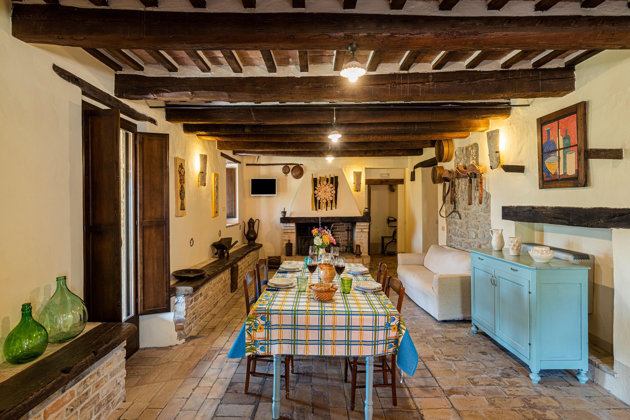 Pretty Holiday Home  with Terrace in Monte San Martino Italy