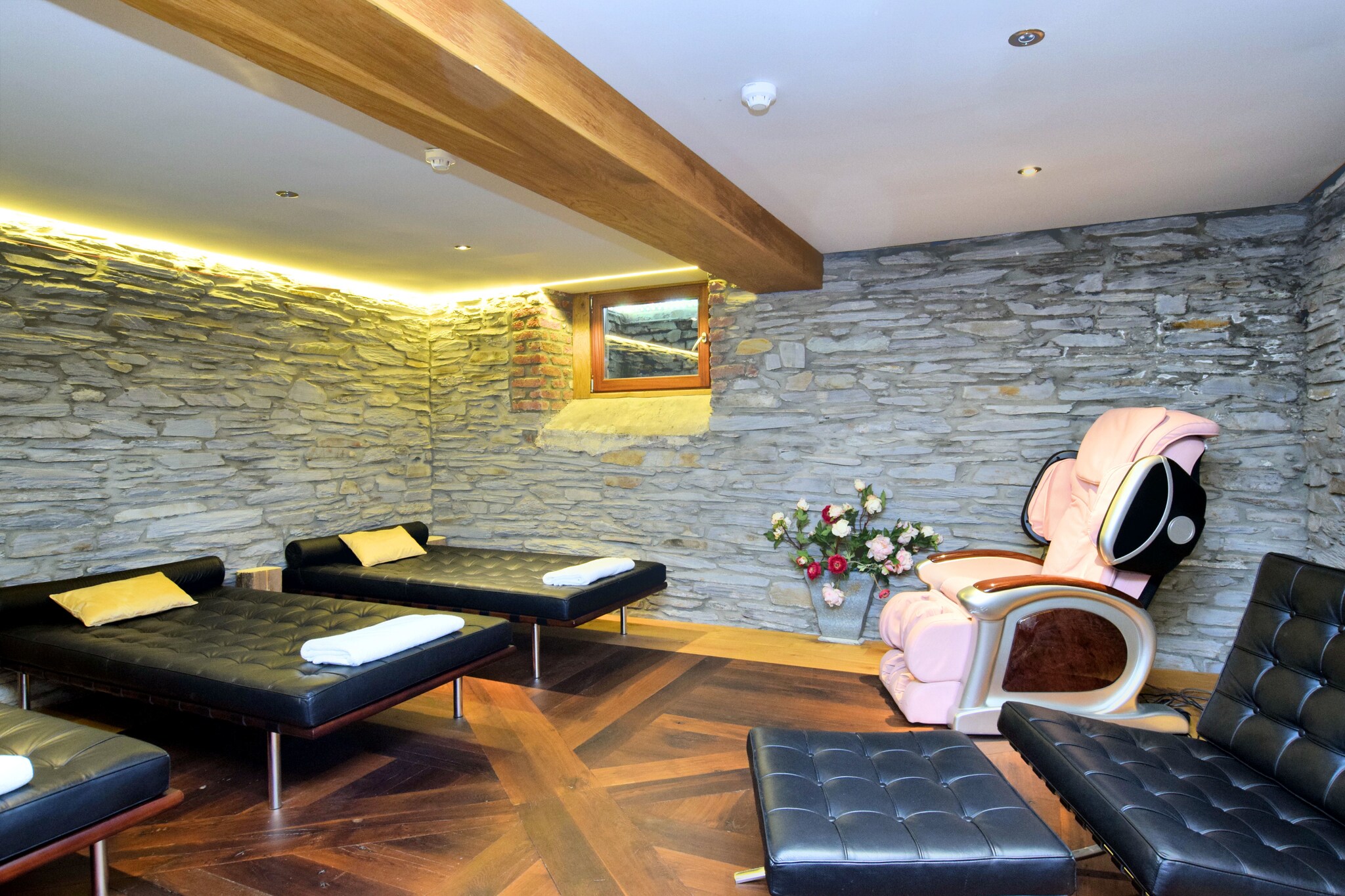 Vakantiehuis Vielsalm max. 50 personen 24 slaapkamers sauna #35